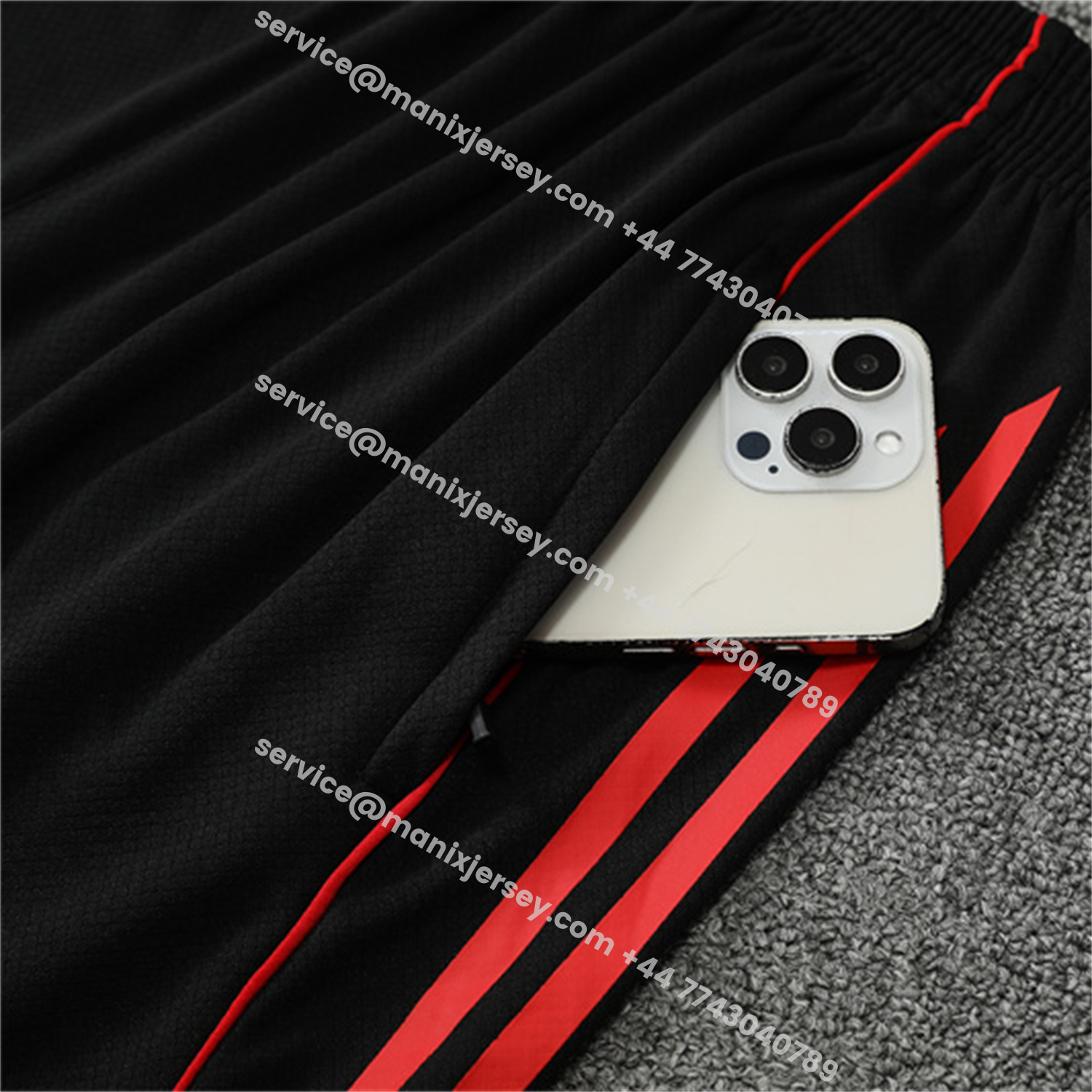 ManixJersey.com | Liver.pool 25-26 Kids Short-Sleeve Training Set - Red Camouflage Top & Black Shorts -Customize Name, Number and Patch | Worldwide Shipping