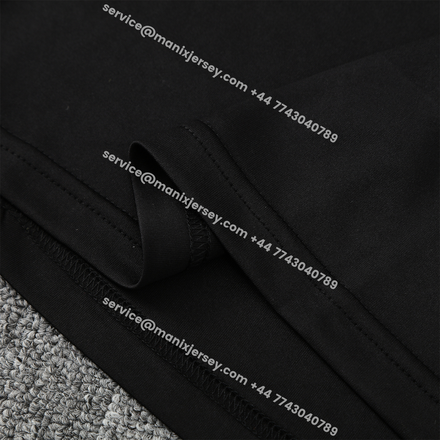 ManixJersey.com | Manchester United 25-26 Vest Training Set - Black And Light Grey Vest & Black Shorts -Customize Name, Number and Patch | Worldwide Shipping
