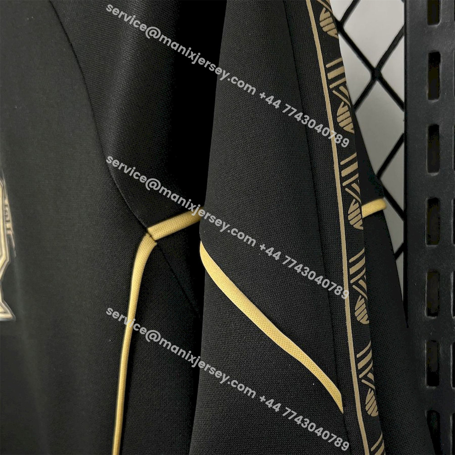 ManixJersey.com | Portugal 25-26 Eusebio Special Windbreaker Training Set - Black White Top and Pants -Customize Name, Number and Patch | Worldwide Shipping