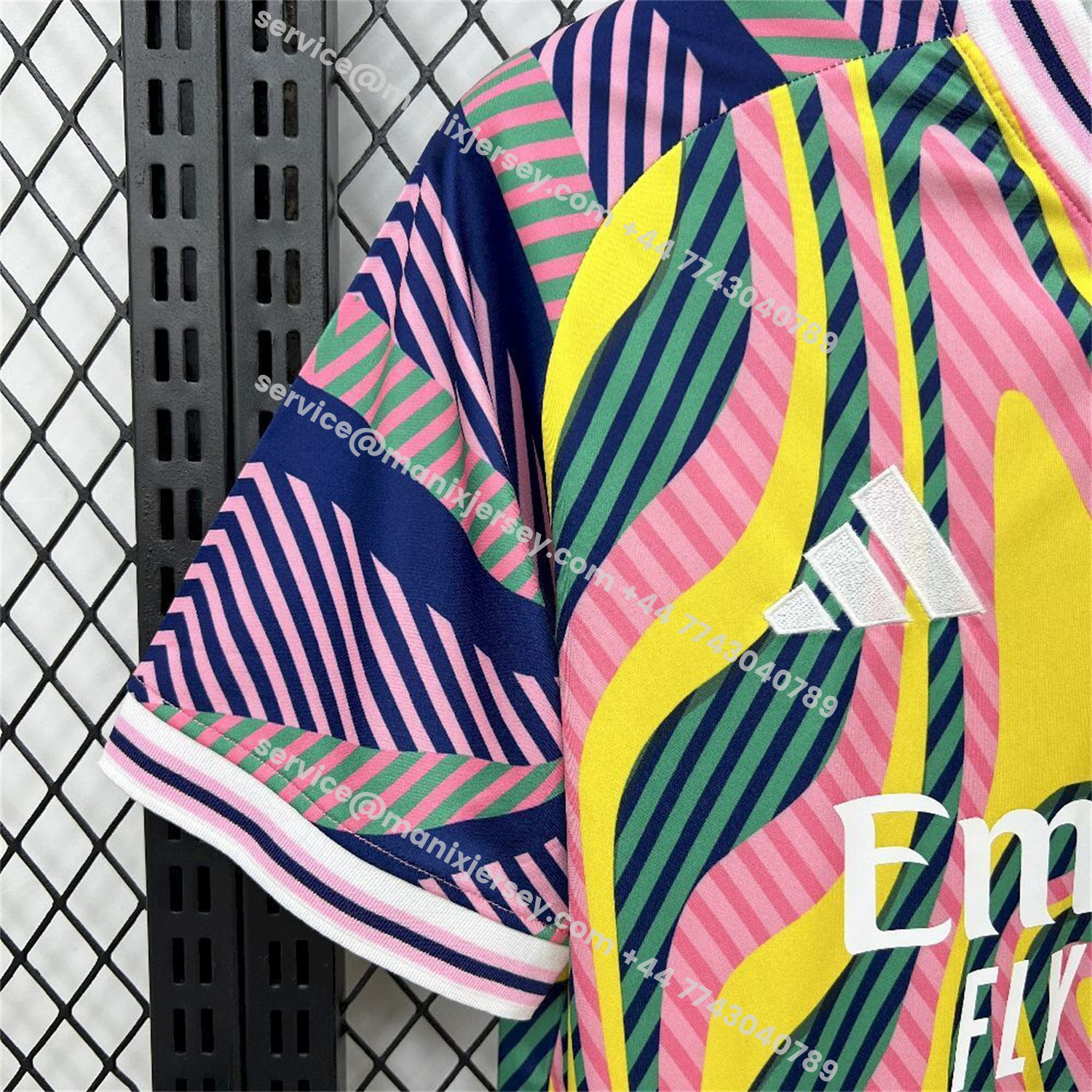 ManixJersey.com | Real Madrid 25-26 Iridescent Colors Pre-Match Training Jersey - Fans Version -Customize Name, Number and Patch | Worldwide Shipping