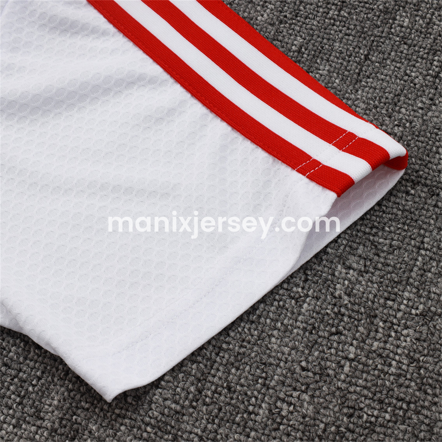 ManixJersey.com | Bayern Munich 2025 125th Anniversary POLO Short-Sleeve Training Set - White Top and Pants -Customize Name, Number and Patch | Worldwide Shipping