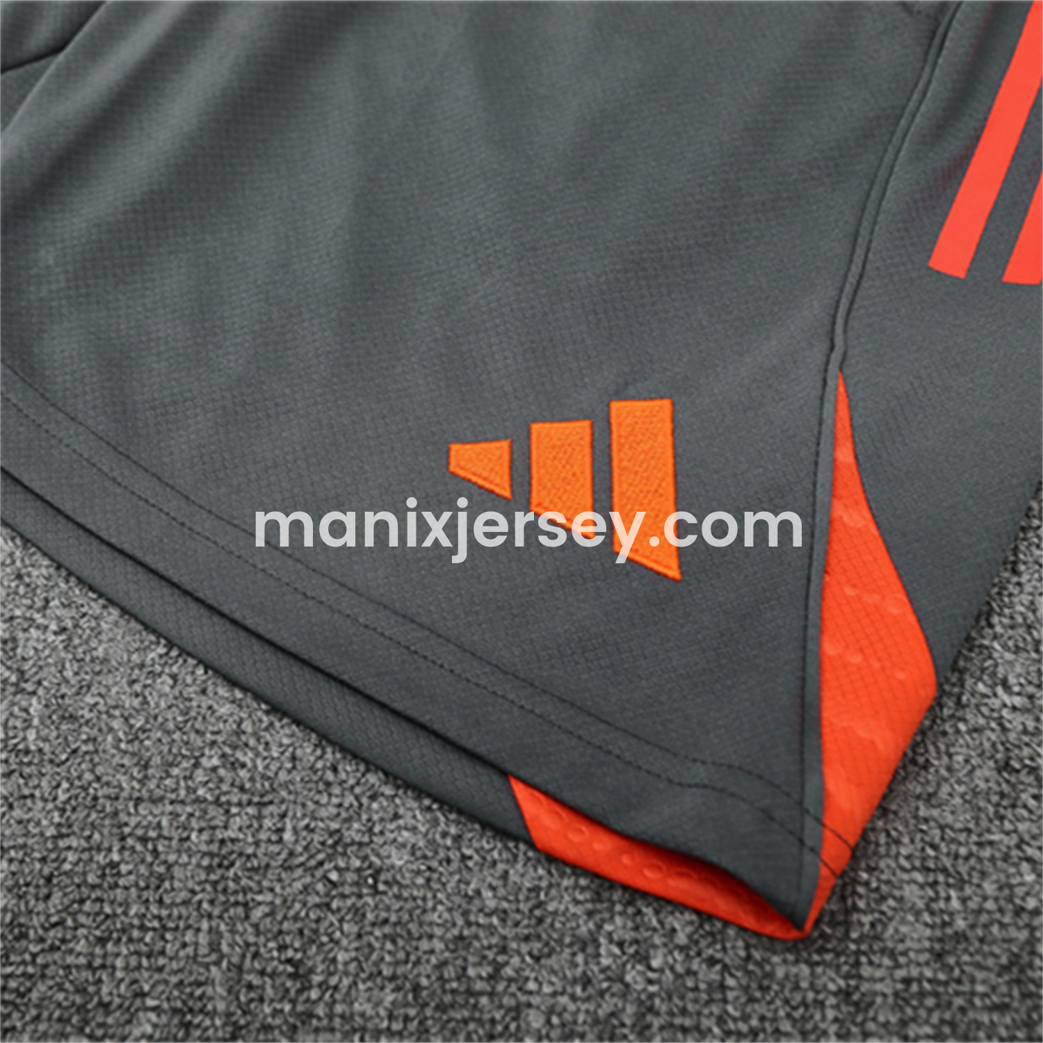 ManixJersey.com | Bayern Munich 25-26 Kids Short-Sleeve Training Set - Orange Top & Gray shorts -Customize Name, Number and Patch | Worldwide Shipping
