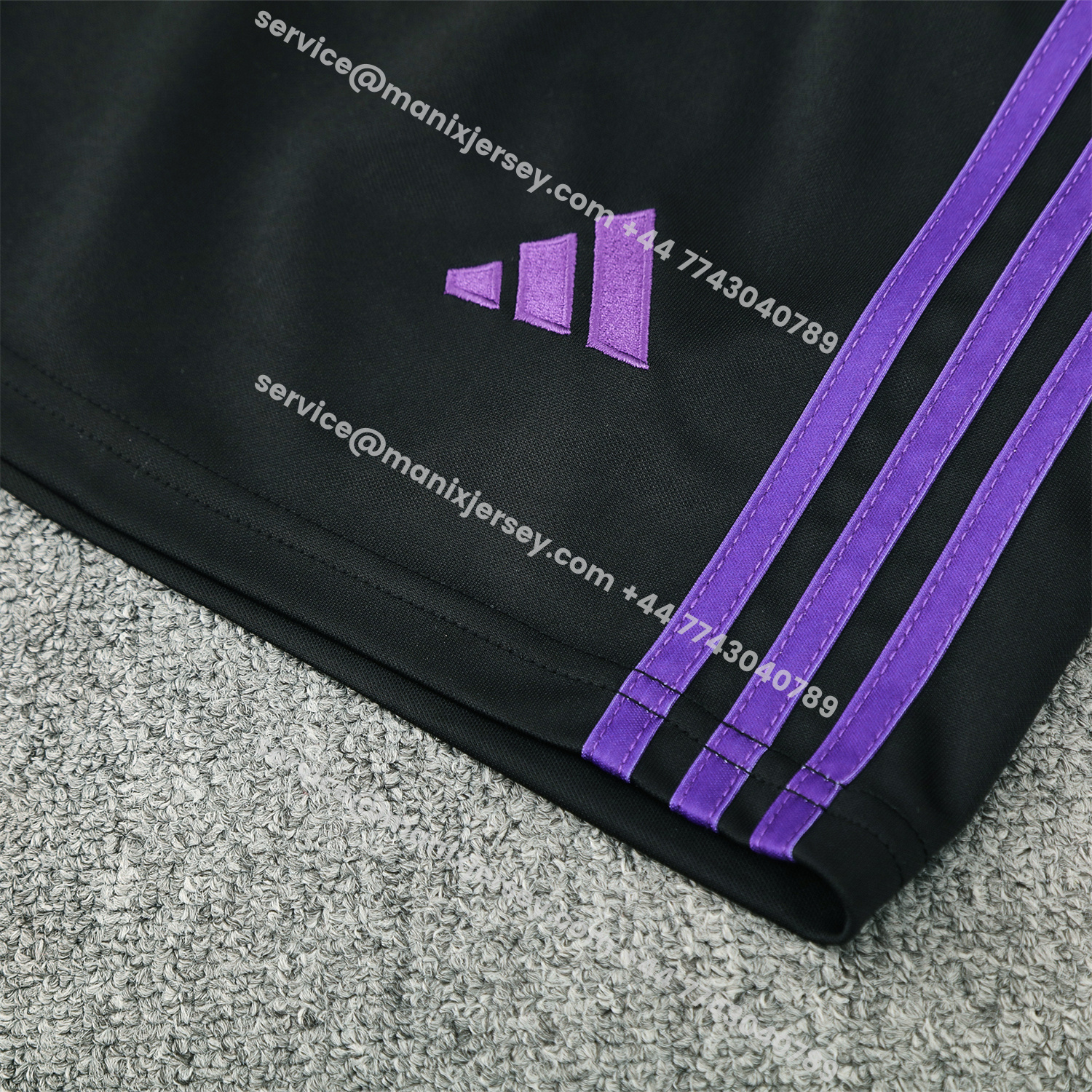 ManixJersey.com | Real Madrid 25-26 Vest Training Set - Blue Edge White Vest & Black Shorts -Customize Name, Number and Patch | Worldwide Shipping