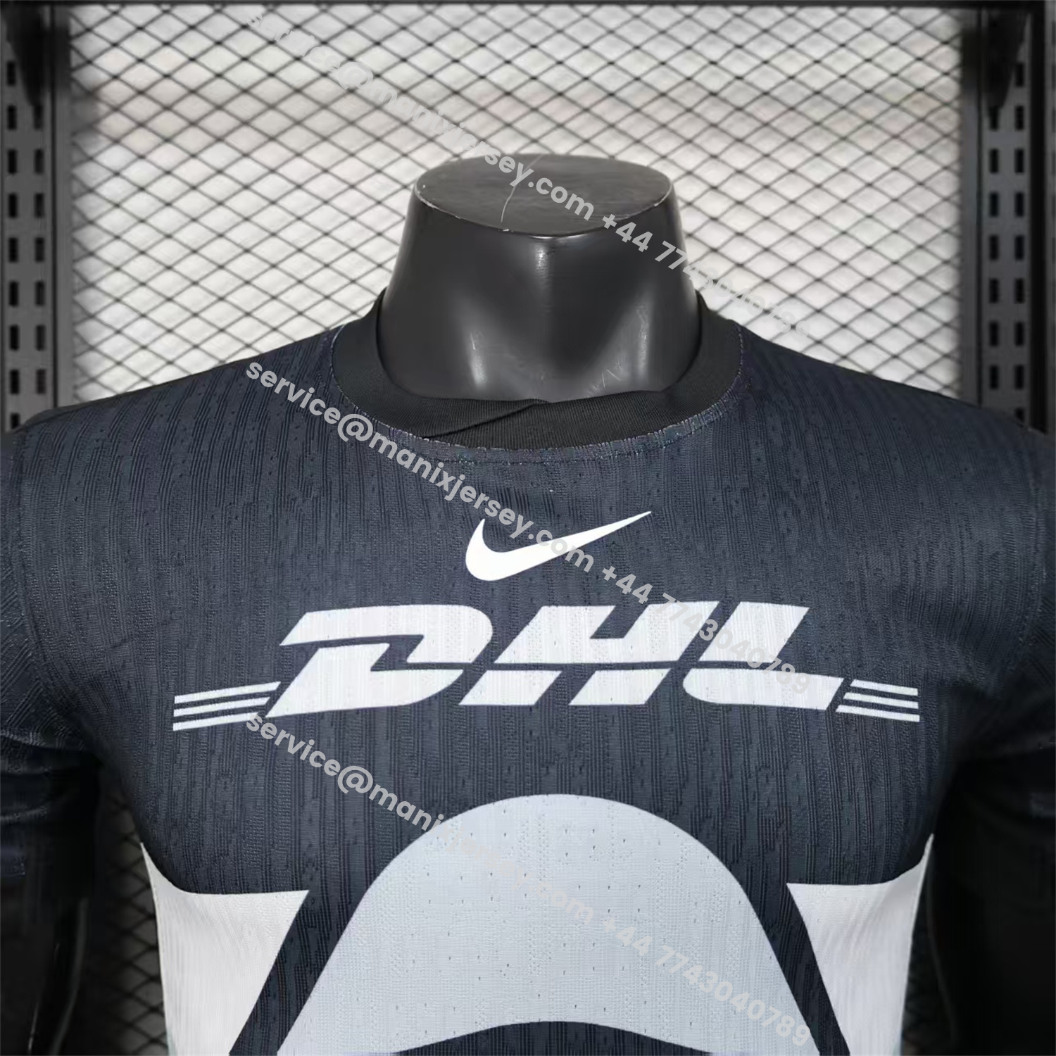 ManixJersey.com | Pumas UNAM 25-26 Black Goalkeeper Jersey - Player Version -Customize Name, Number and Patch | Worldwide Shipping