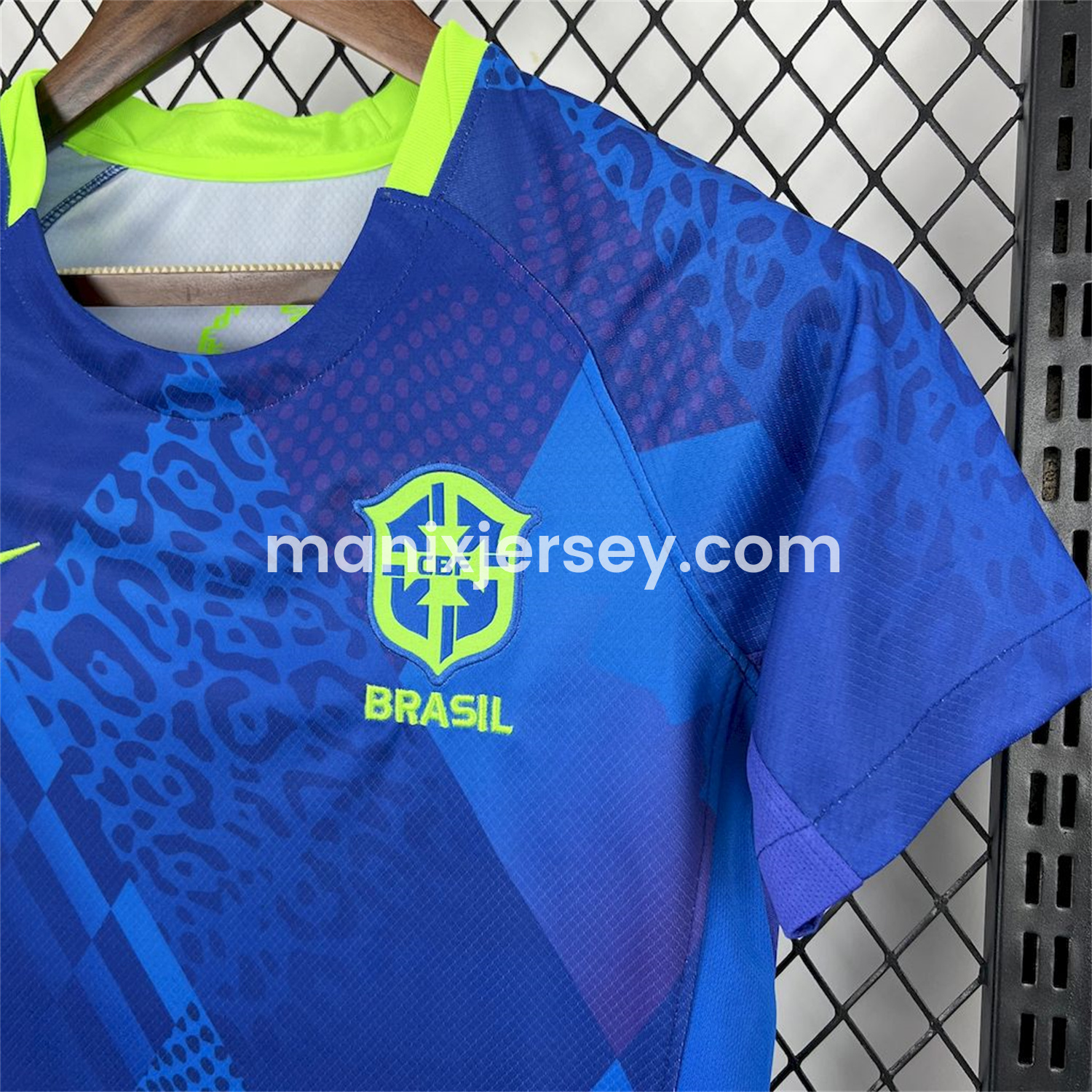 ManixJersey.com | Women's Brazil 2025 Women's Team Away Jersey -Customize Name, Number and Patch | Worldwide Shipping