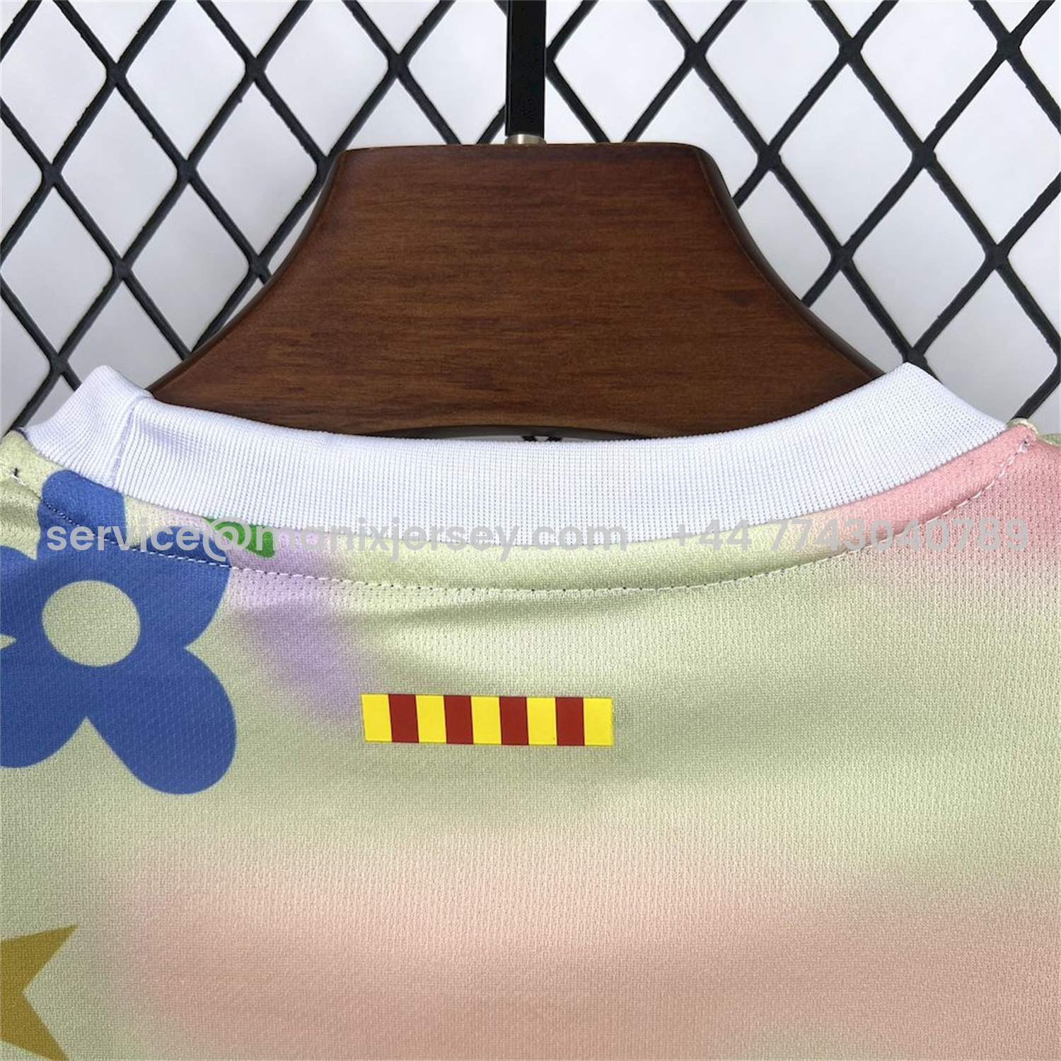 ManixJersey.com | Barcelona 25-26 Stars And Flowers Pink Special Kids Kit -Customize Name, Number and Patch | Worldwide Shipping