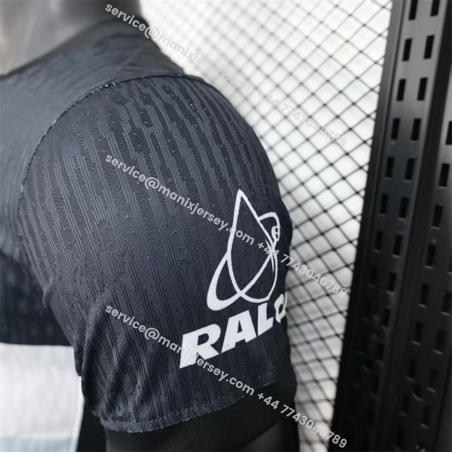 ManixJersey.com | Pumas UNAM 25-26 Black Goalkeeper Jersey - Player Version -Customize Name, Number and Patch | Worldwide Shipping