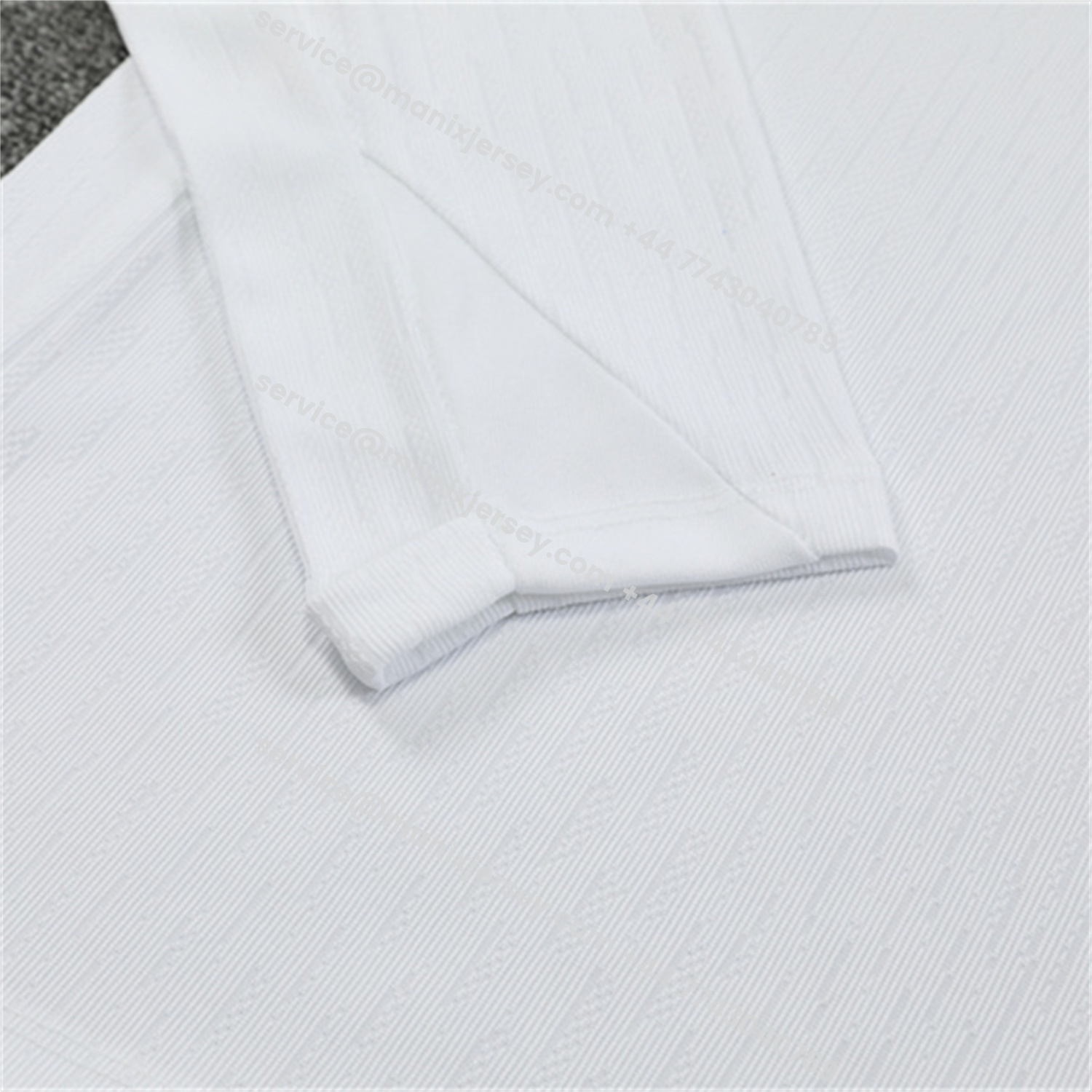 ManixJersey.com | Paris Saint-Germain PSG 25-26 Long Sleeve Training Set - Player Version - White Top and Black Pants -Customize Name, Number and Patch | Worldwide Shipping