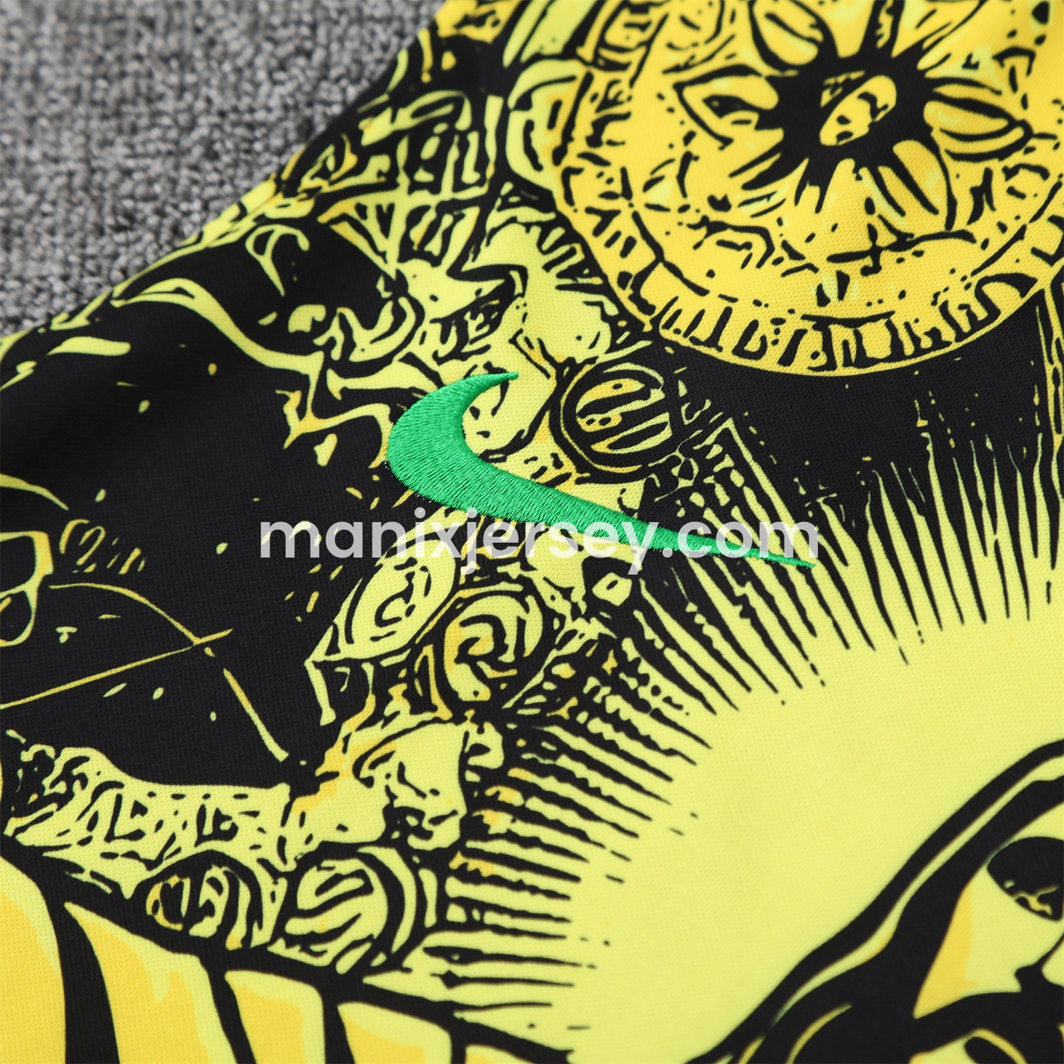 ManixJersey.com | Brazil 25-26 Yellow Jesus Statue Vest Training Set - Yellow Vest & Black Shorts -Customize Name, Number and Patch | Worldwide Shipping