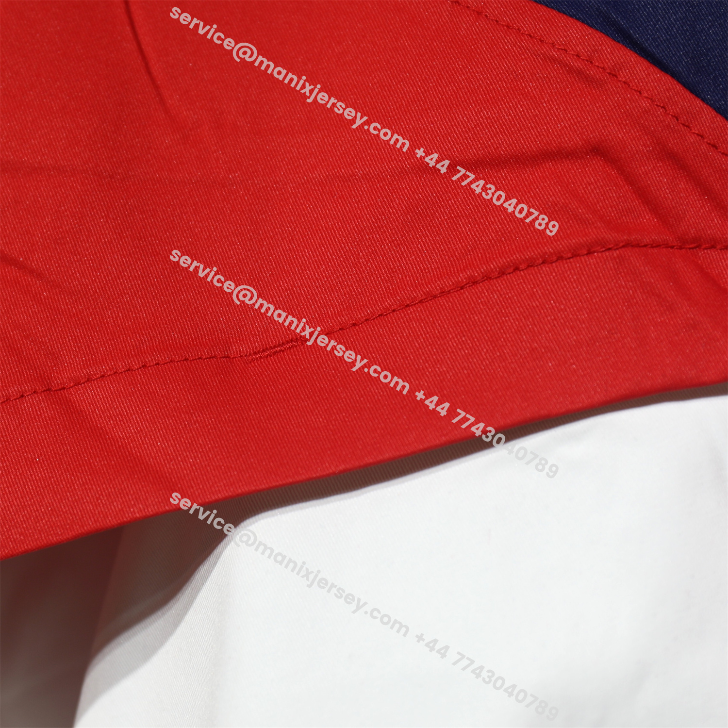 ManixJersey.com | Paris Saint-Germain PSG 25-26 Throwback Windbreaker Jacket - White -Customize Name, Number and Patch | Worldwide Shipping