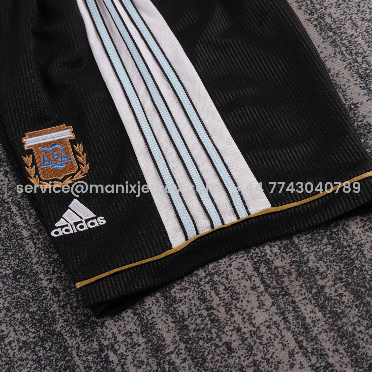ManixJersey.com | Retro Argentina 1998 Home Kids Kit -Customize Name, Number and Patch | Worldwide Shipping