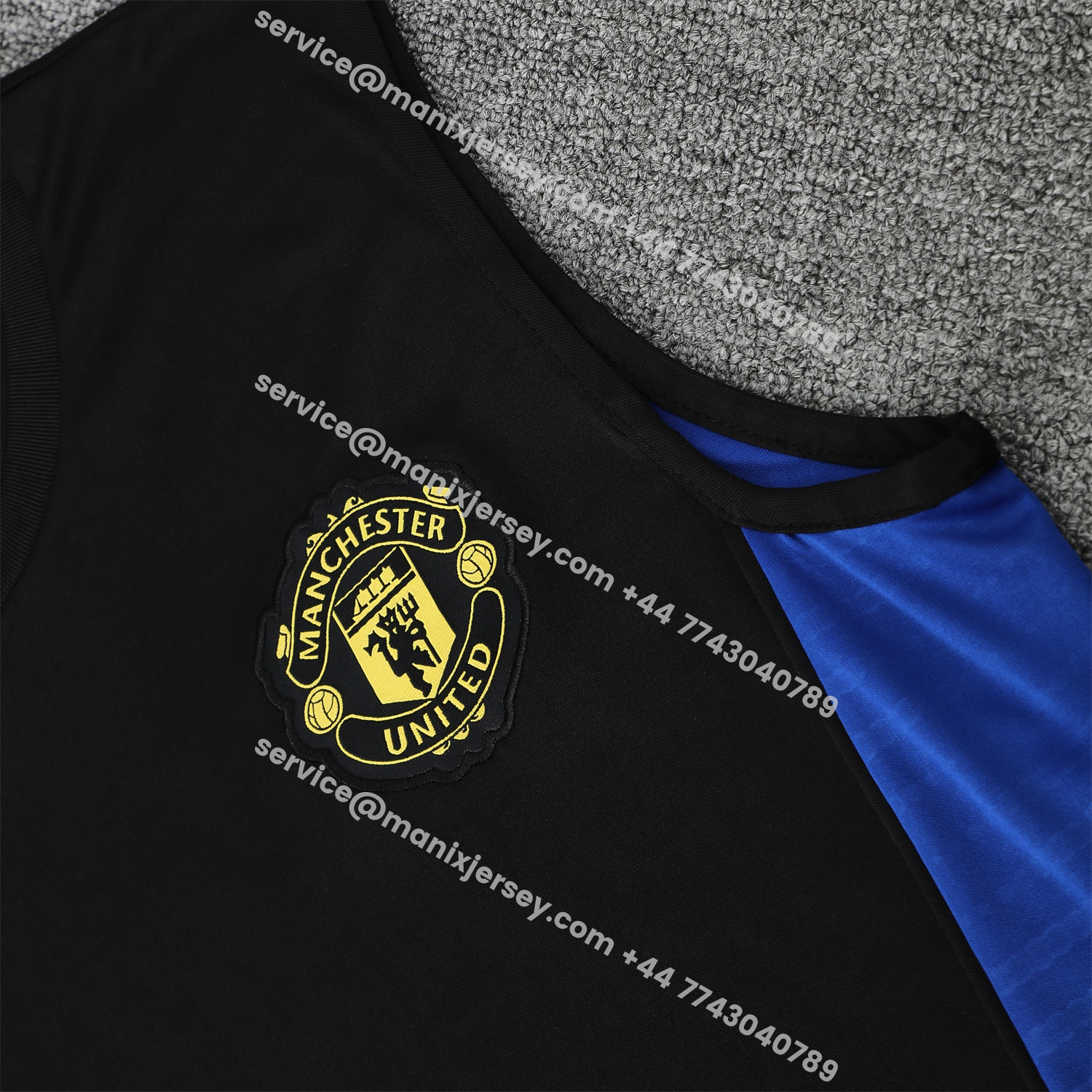 ManixJersey.com | Manchester United 25-26 Vest Training Set - Black And Light Grey Vest & Black Shorts -Customize Name, Number and Patch | Worldwide Shipping