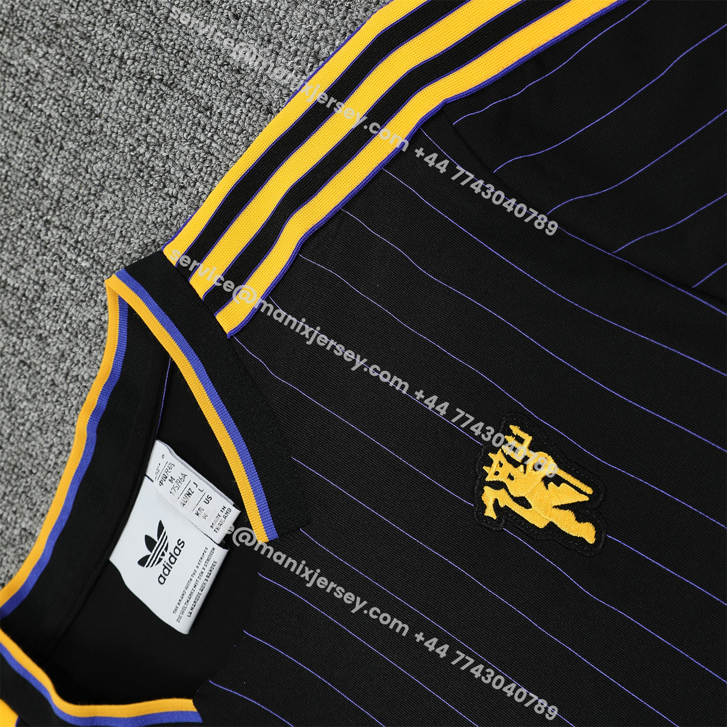 ManixJersey.com | Manchester United 25-26 Short-Sleeve Training Set - Black Top & Black Shorts -Customize Name, Number and Patch | Worldwide Shipping