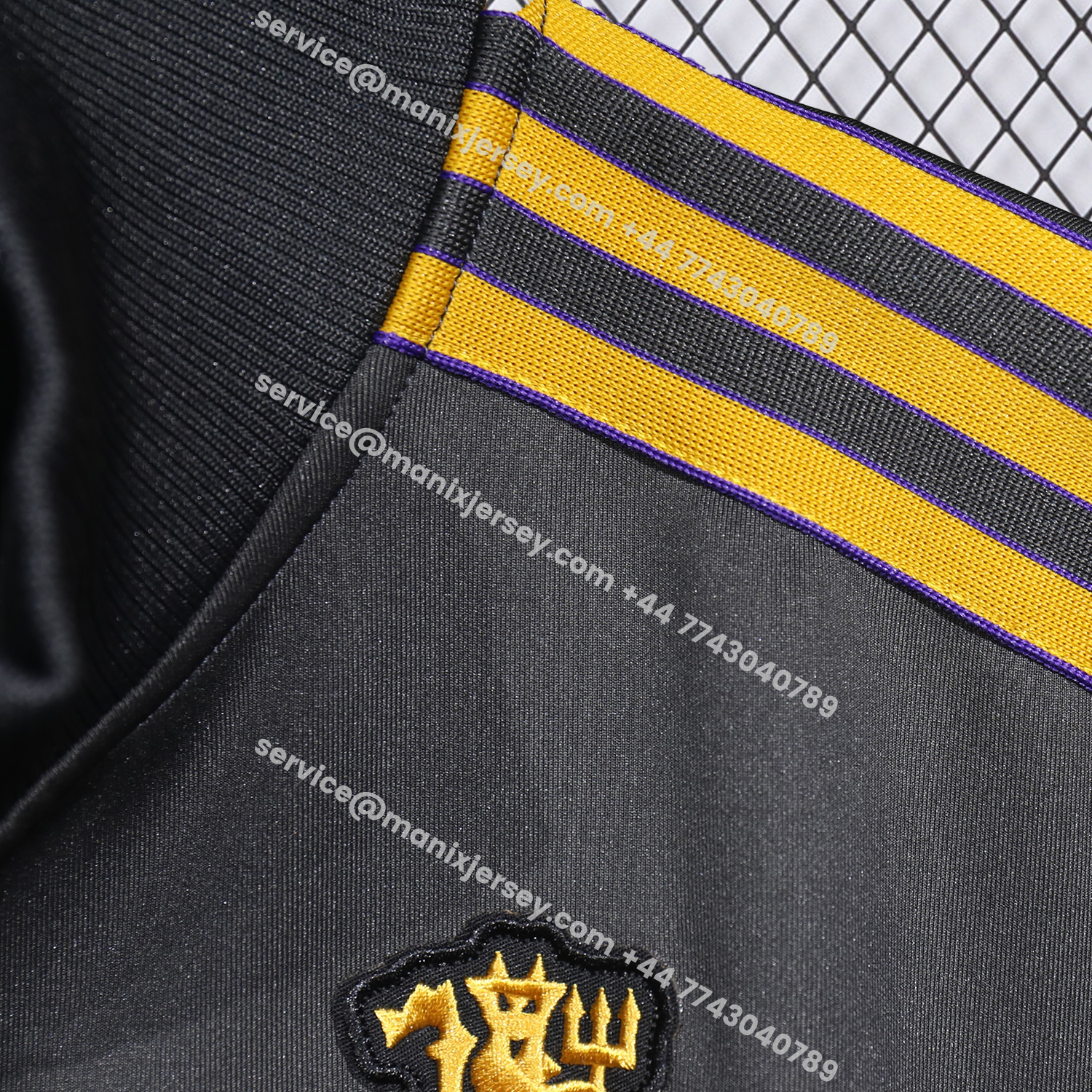 ManixJersey.com | Manchester United 25-26 Pure Color Training Set - Black Top and Black Pants -Customize Name, Number and Patch | Worldwide Shipping