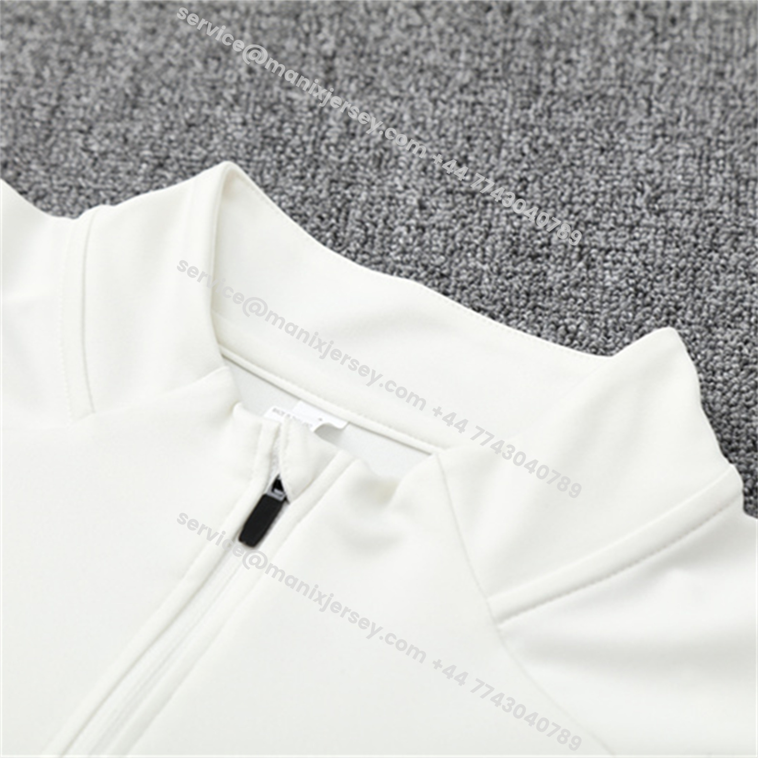 ManixJersey.com | Liver.pool 25-26 Long Sleeve Training Set - White Top & Black Pants -Customize Name, Number and Patch | Worldwide Shipping