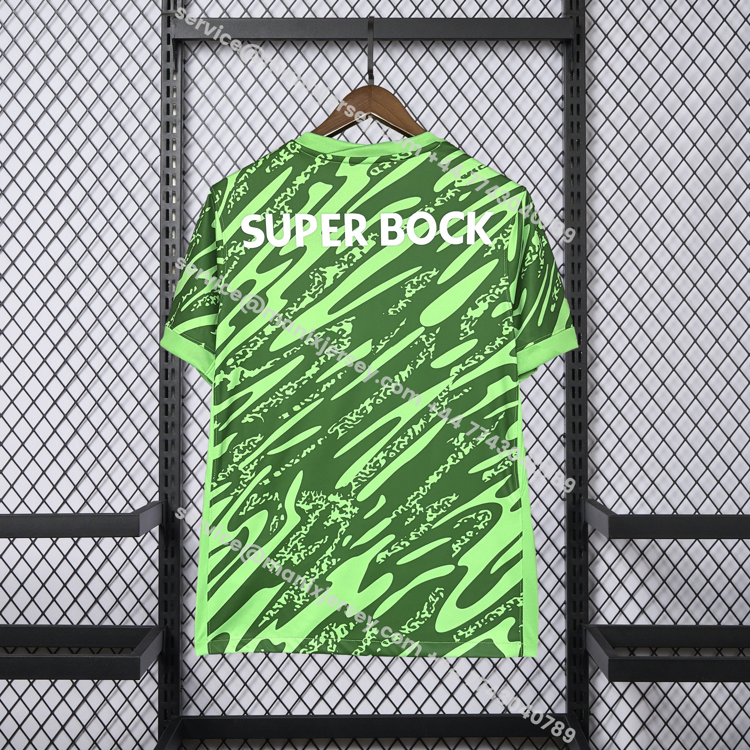 ManixJersey.com | Sporting CP 25-26 Green Goalkeeper Jersey - Fans Version -Customize Name, Number and Patch | Worldwide Shipping