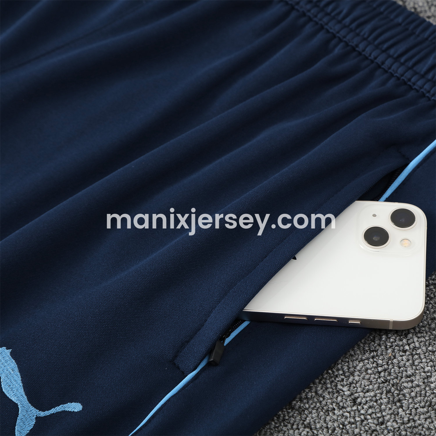 ManixJersey.com | Manchester City 25-26 POLO Short-Sleeve Training Set - Deep Blue Top and Pants -Customize Name, Number and Patch | Worldwide Shipping
