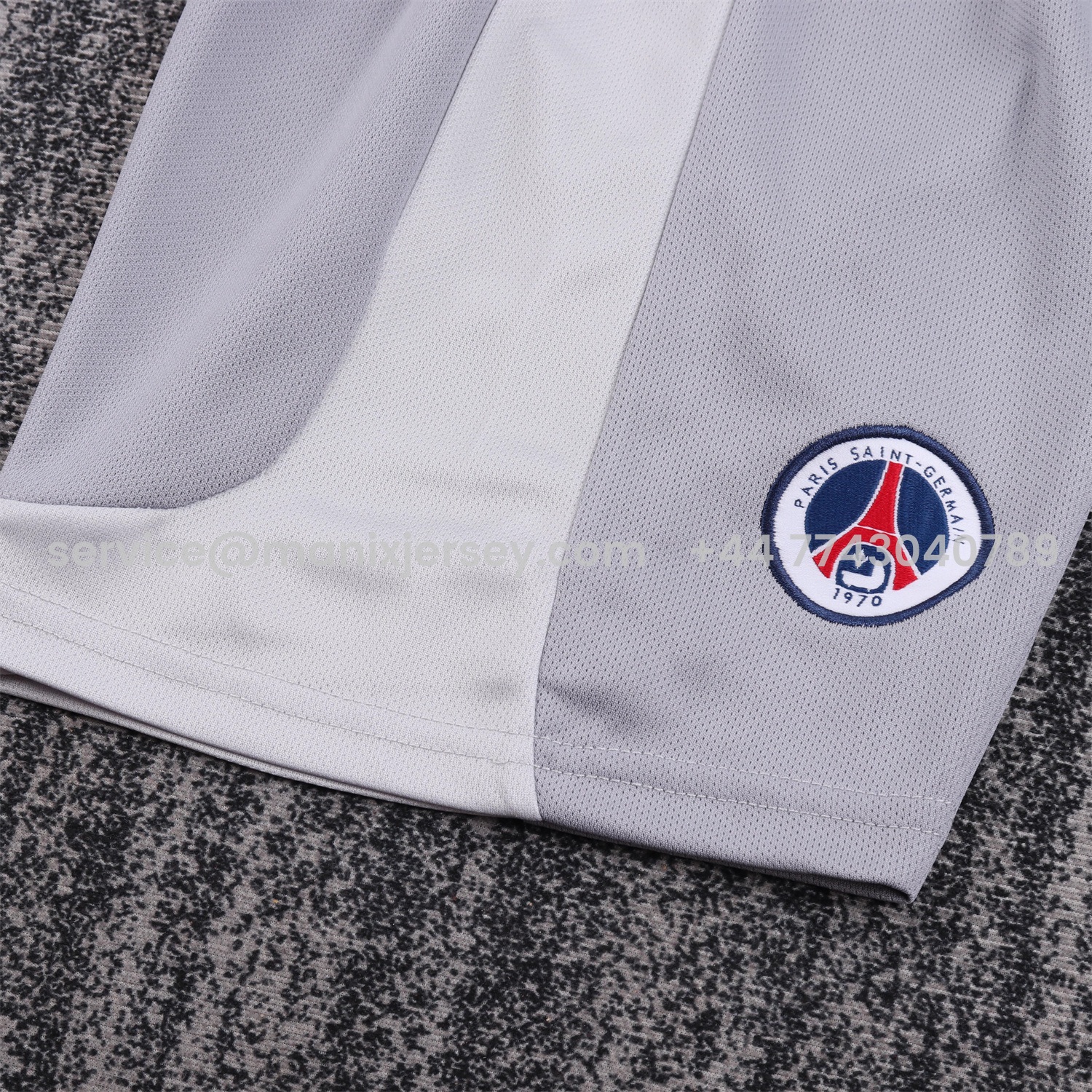 ManixJersey.com | Retro Paris Saint-Germain PSG 2001-02 Away Kids Kit -Customize Name, Number and Patch | Worldwide Shipping