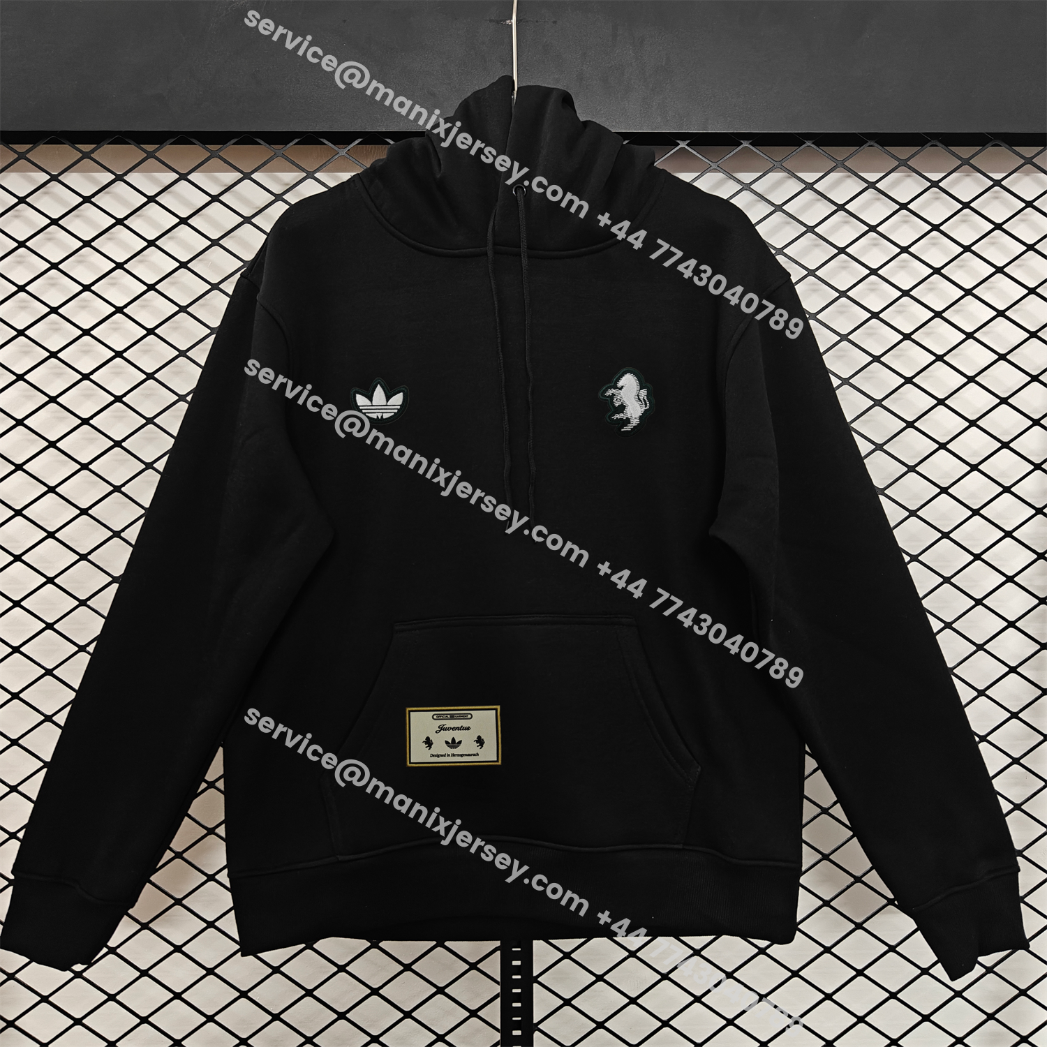 ManixJersey.com | Juventus 25-26 Originals Terrace Icon Unisex Pullover Hoodie -Customize Name, Number and Patch | Worldwide Shipping