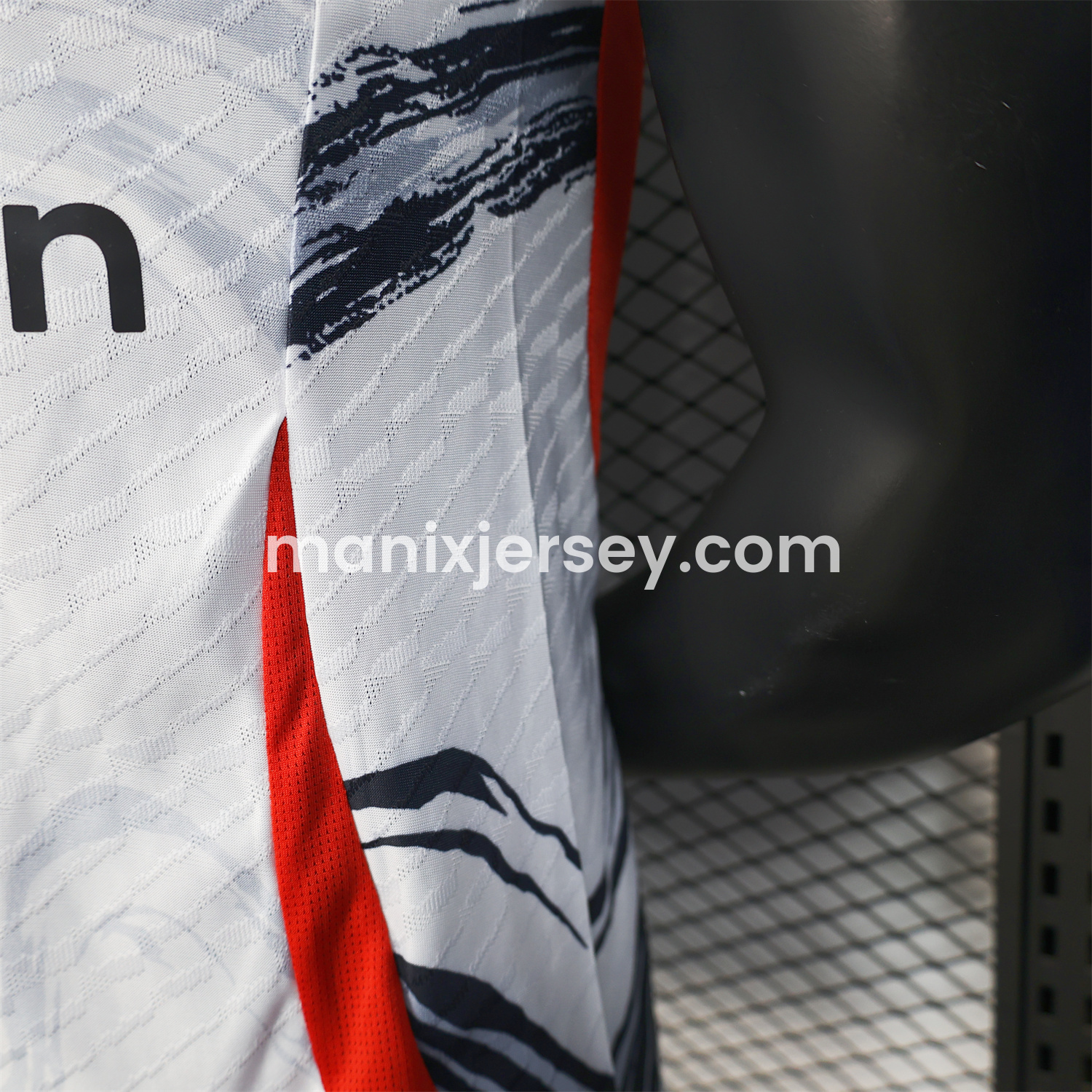 ManixJersey.com | Manchester United 25-26 White Special Edition Jersey - Player Version -Customize Name, Number and Patch | Worldwide Shipping