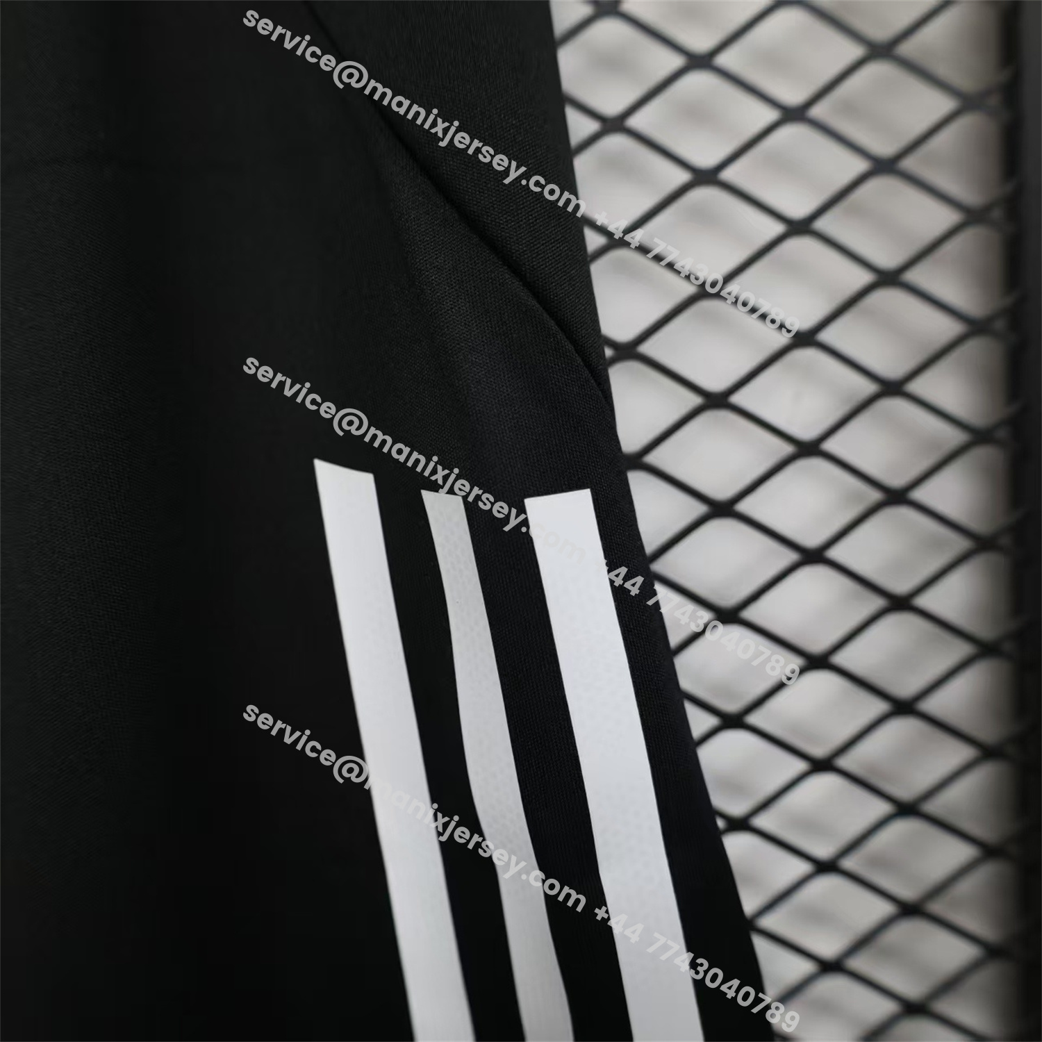 ManixJersey.com | Manchester United 25-26 Home Black Shorts - Player Version -Customize Name, Number and Patch | Worldwide Shipping