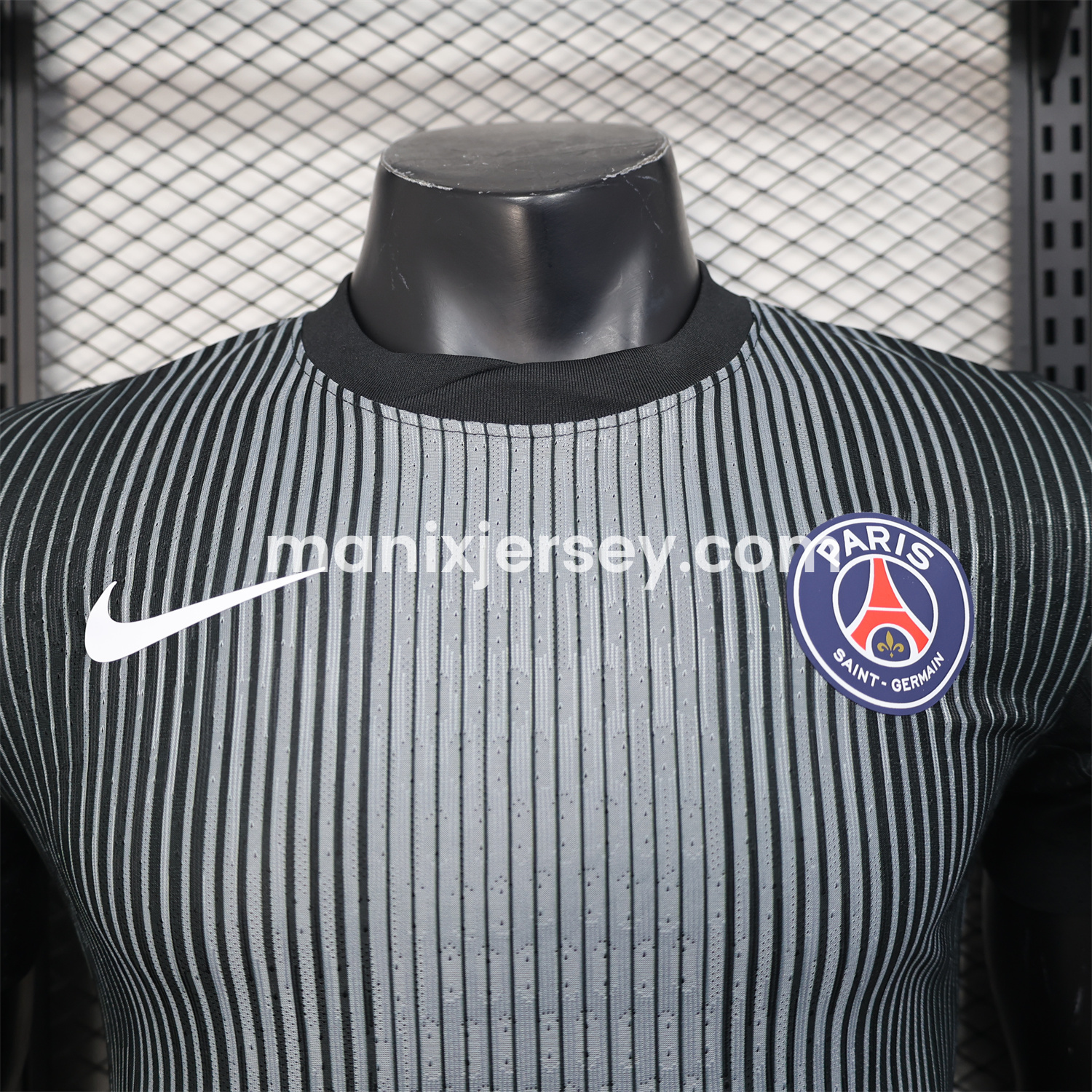 ManixJersey.com | Paris Saint-Germain PSG 25-26 Black GK Goalkeeper Unsponsored Jersey - Player Version -Customize Name, Number and Patch | Worldwide Shipping