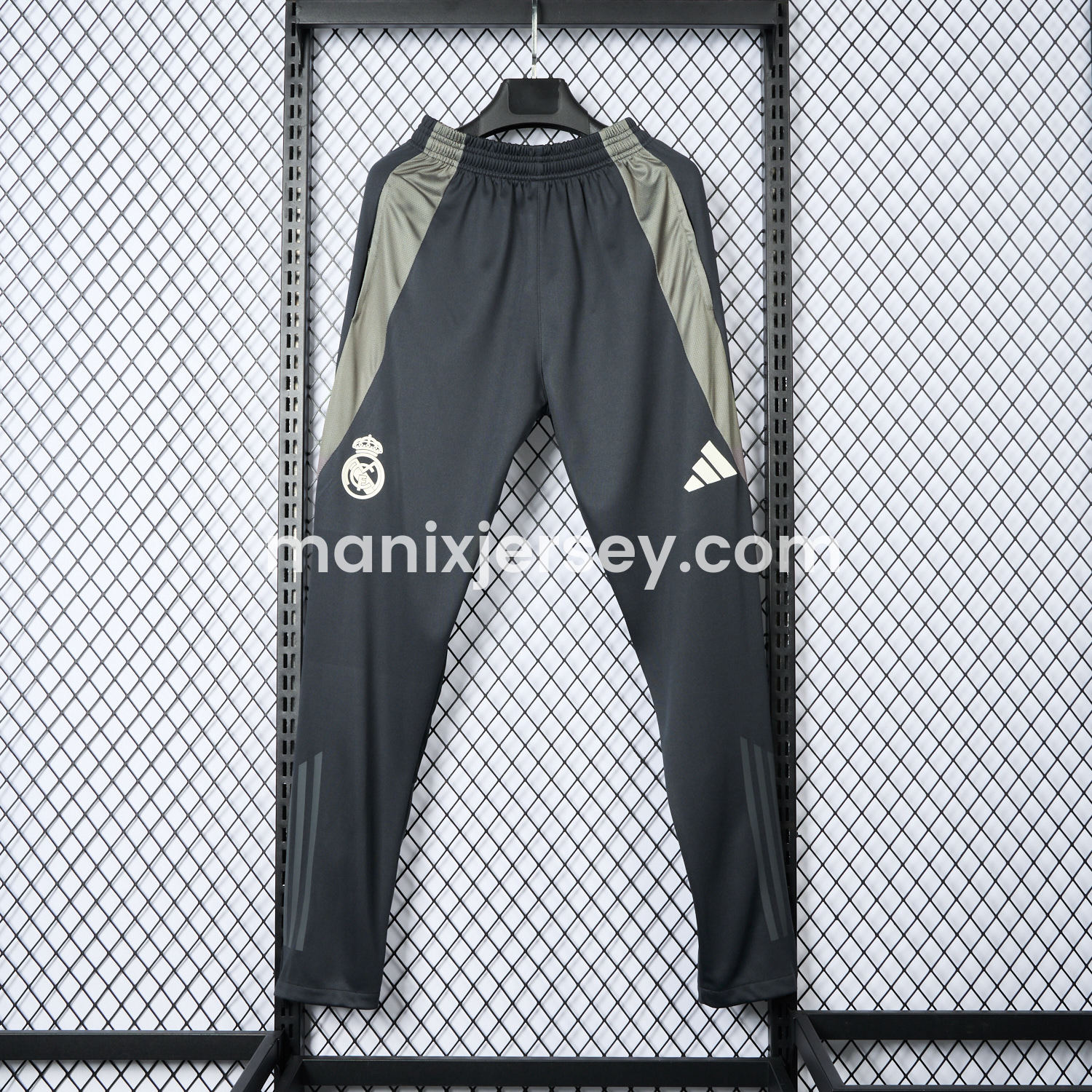 ManixJersey.com | Real Madrid 24-25 Graphite Grey Training Pants - Player Version -Customize Name, Number and Patch | Worldwide Shipping