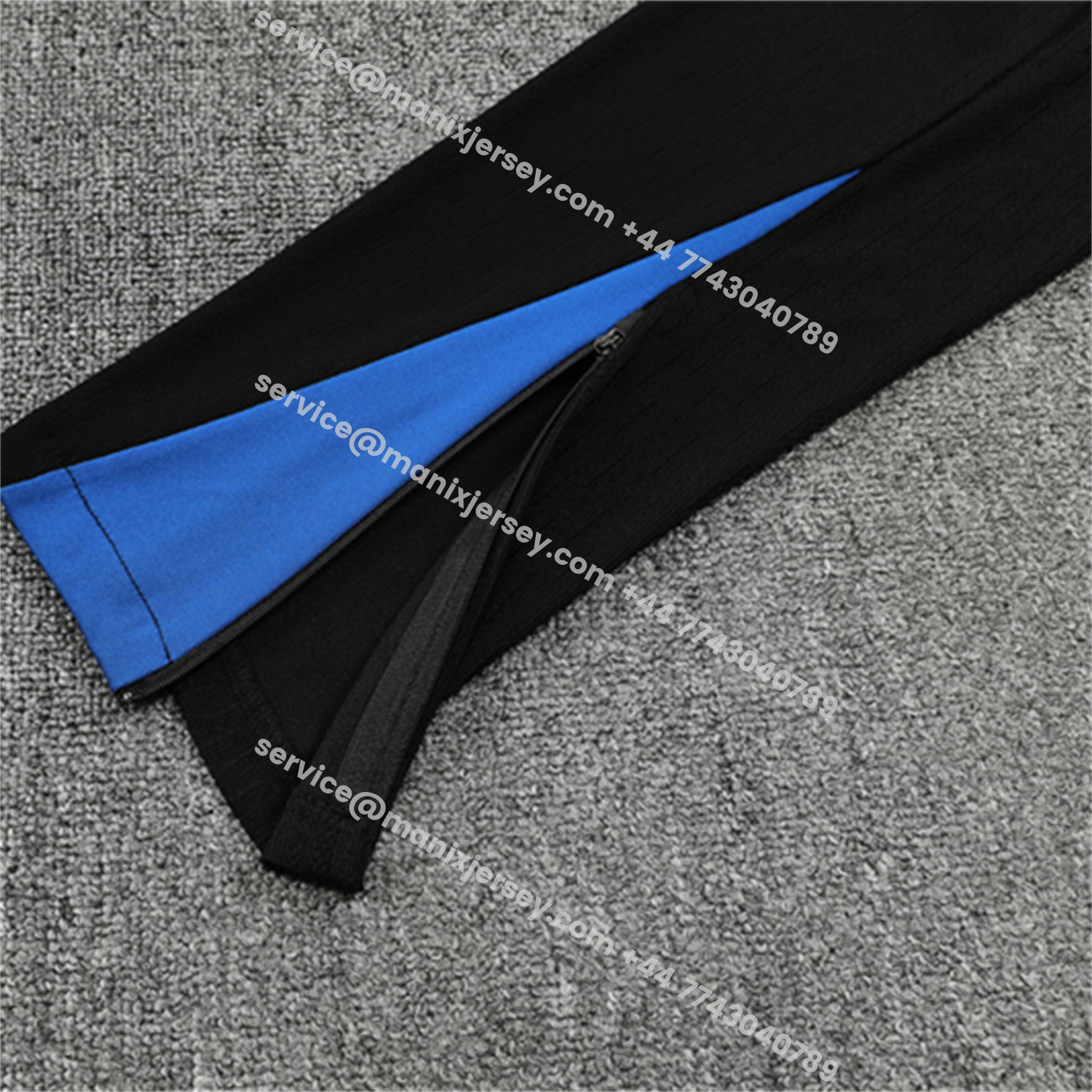 ManixJersey.com | Paris Saint-Germain PSG 25-26 Long Sleeve Training Set - Player Version - Black Top and Black Pants -Customize Name, Number and Patch | Worldwide Shipping