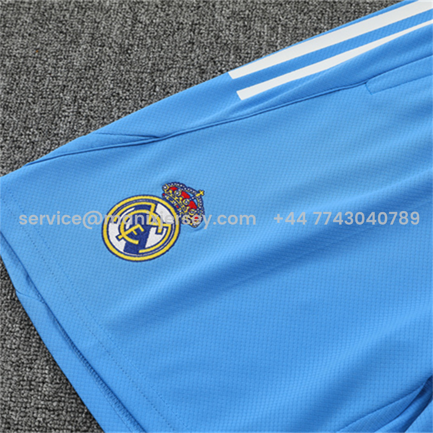 ManixJersey.com | Real Madrid 25-26 Kids Short-Sleeve Training Set - White Top and Sky Blue Shorts -Customize Name, Number and Patch | Worldwide Shipping