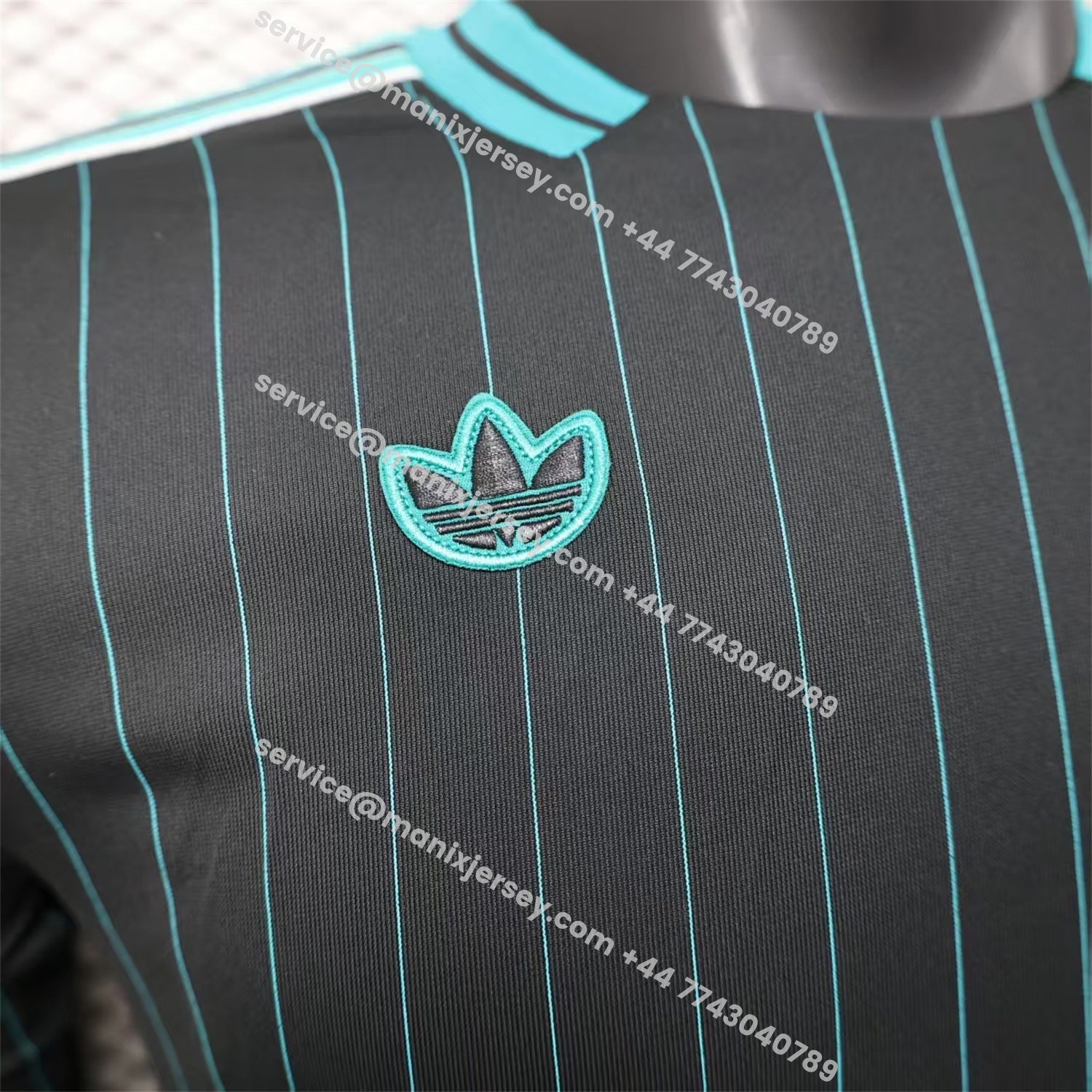 ManixJersey.com | Liver.pool 25-26 Icon Range Travel Special Edition Black Jersey - Player Version -Customize Name, Number and Patch | Worldwide Shipping