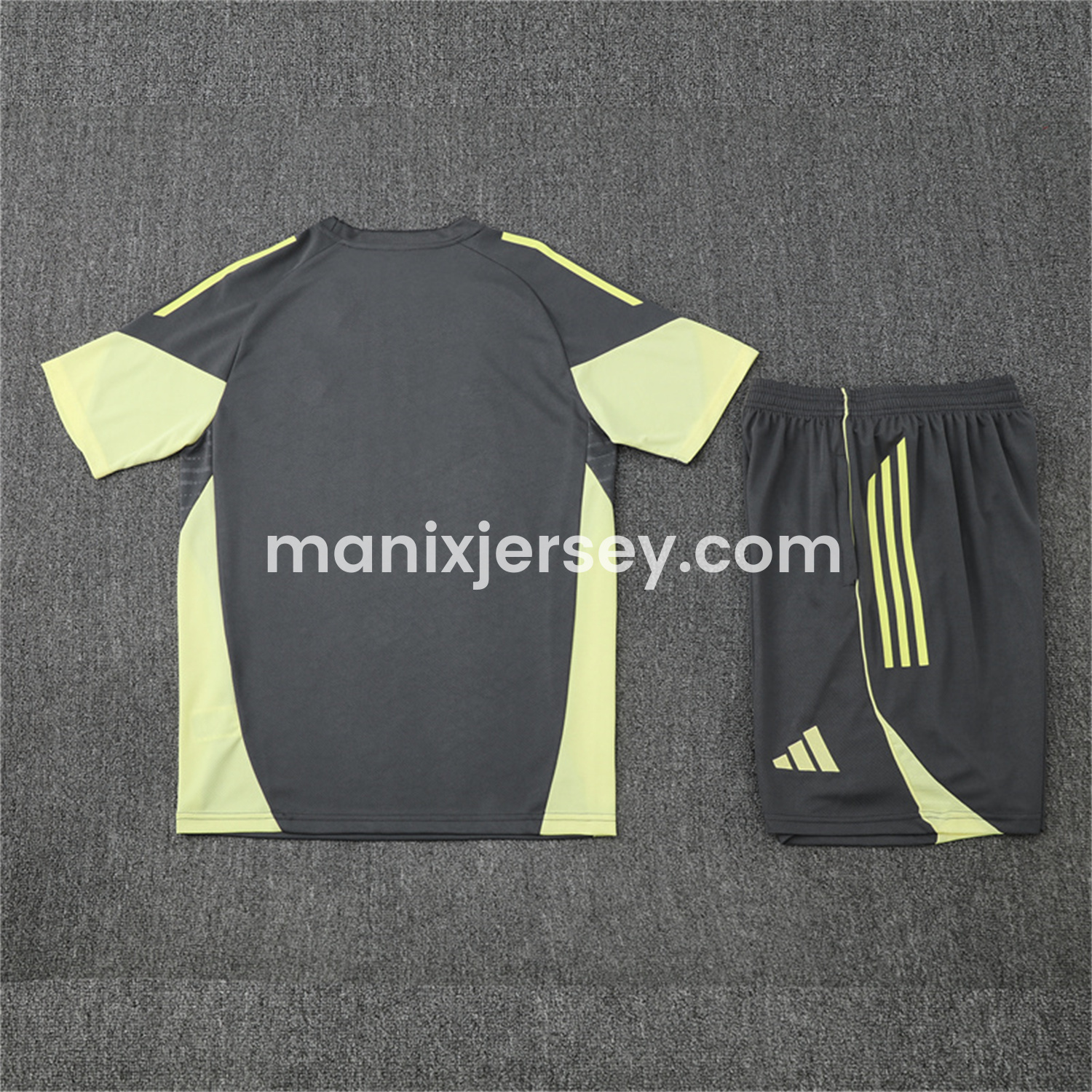 ManixJersey.com | Real Madrid 25-26 Kids Short-Sleeve Training Set - Deep Grey Top and Shorts -Customize Name, Number and Patch | Worldwide Shipping
