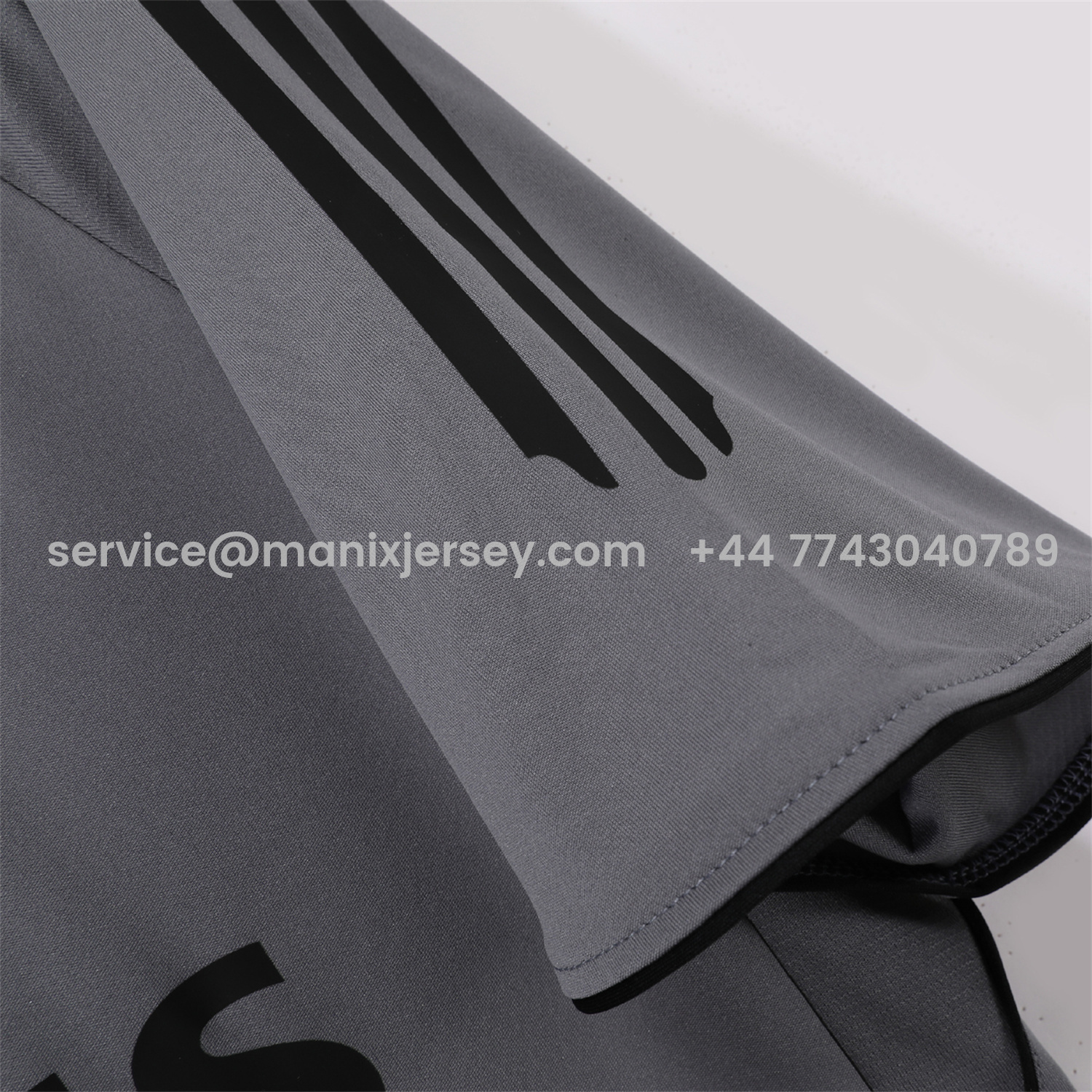 ManixJersey.com | Retro Real Madrid 04-05 Third Grey Jersey -Customize Name, Number and Patch | Worldwide Shipping