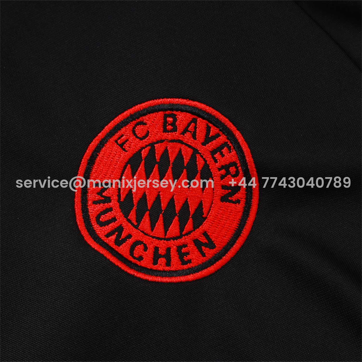 ManixJersey.com | Bayern Munich 25-26 Long Sleeves Training Set - Black Top & Pants with Orange Badge -Customize Name, Number and Patch | Worldwide Shipping
