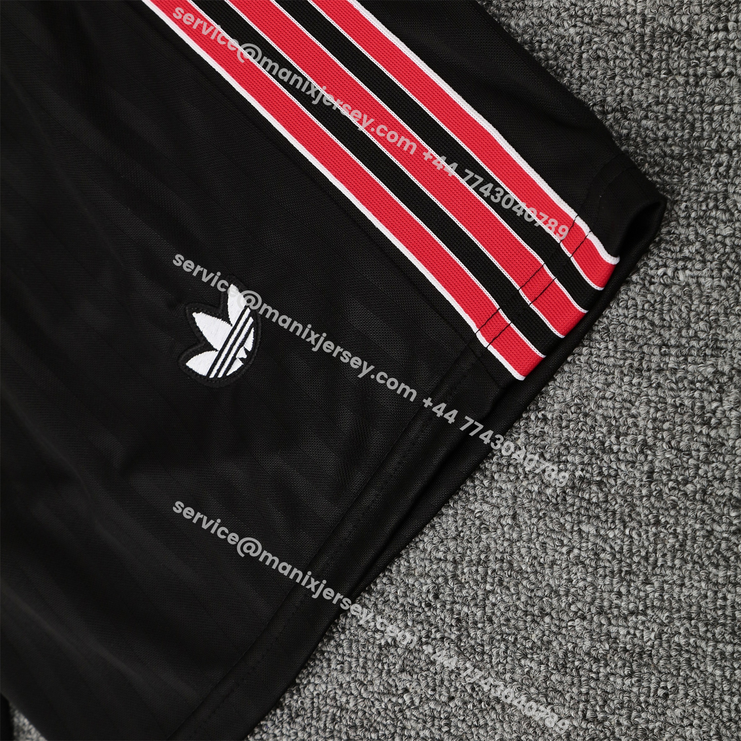 ManixJersey.com | Flamengo 25-26 Short-Sleeve Training Set - Red Top & Black Shorts -Customize Name, Number and Patch | Worldwide Shipping