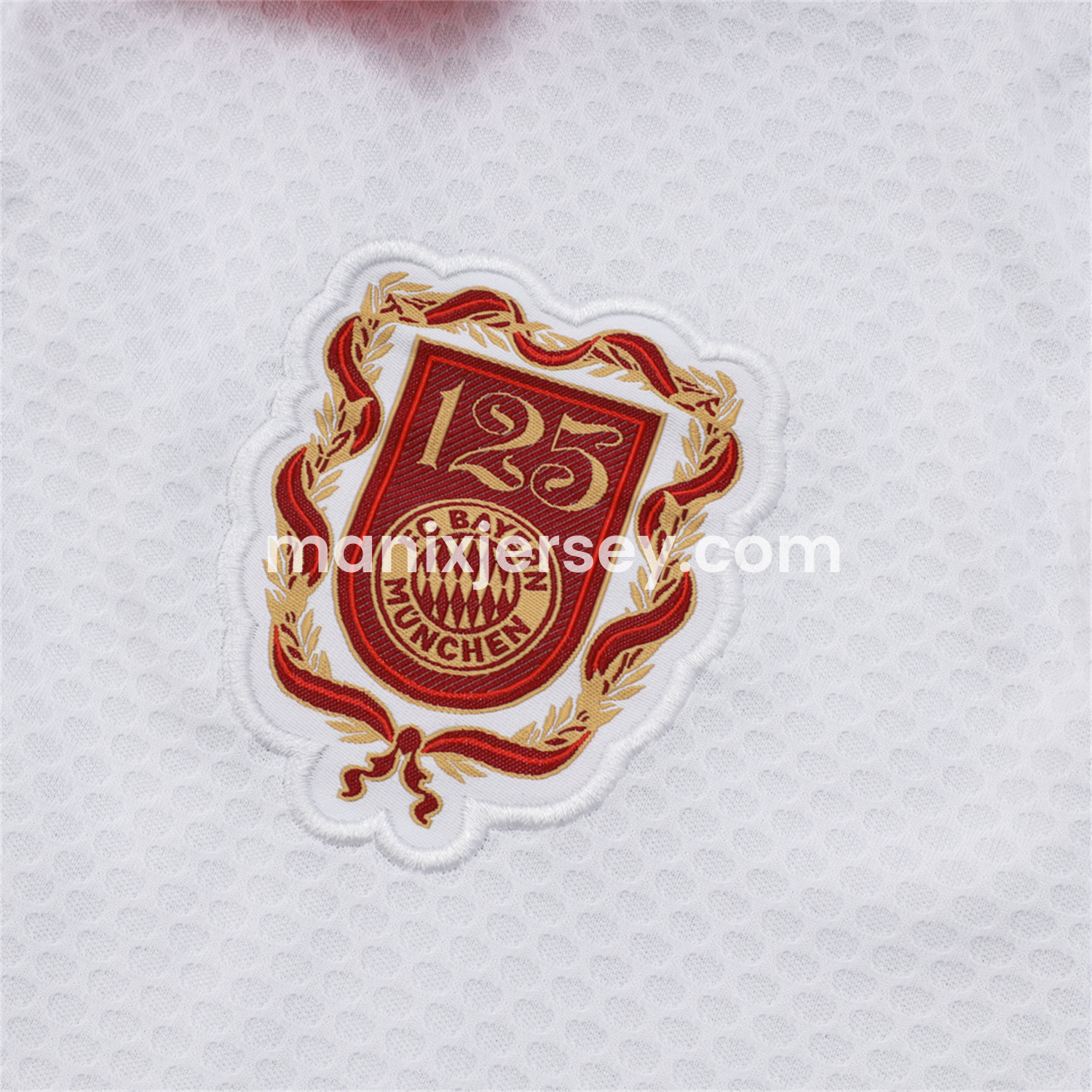 ManixJersey.com | Bayern Munich 2025 125th Anniversary POLO Short-Sleeve Training Set - White Top and Pants -Customize Name, Number and Patch | Worldwide Shipping