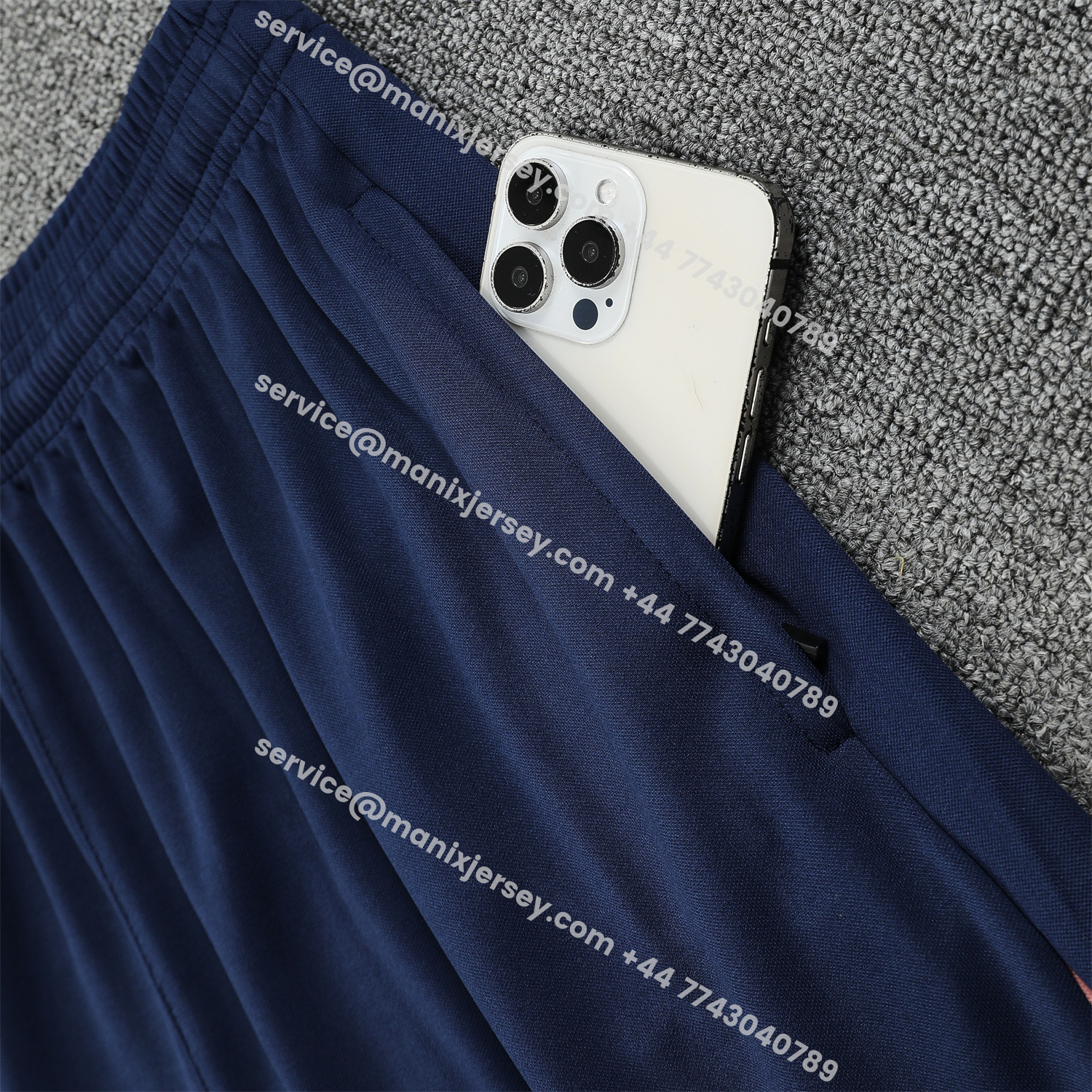 ManixJersey.com | Barcelona 25-26 Vest Training Set - Cream Vest & Deep Blue Shorts -Customize Name, Number and Patch | Worldwide Shipping