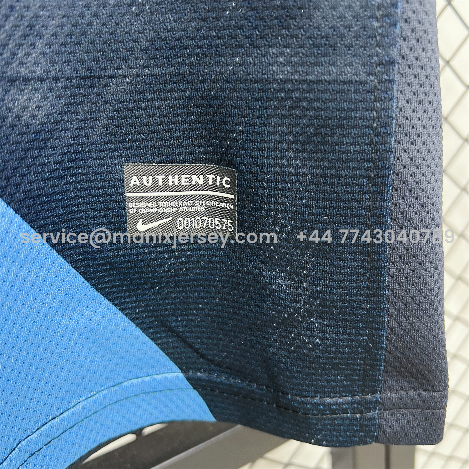 ManixJersey.com | Retro Arsenal 2011-12 Away Jersey -Customize Name, Number and Patch | Worldwide Shipping