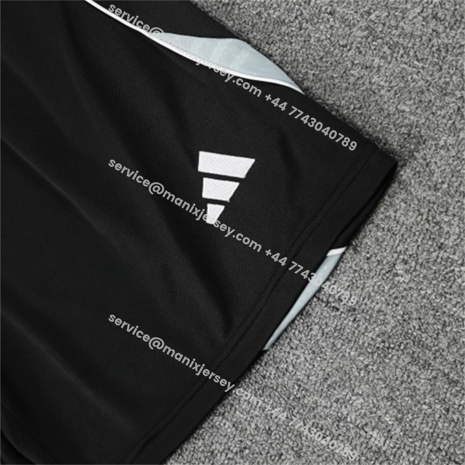 ManixJersey.com | Real Madrid 25-26 Short-Sleeve Training Set - Grey And White Top & Black Shorts -Customize Name, Number and Patch | Worldwide Shipping