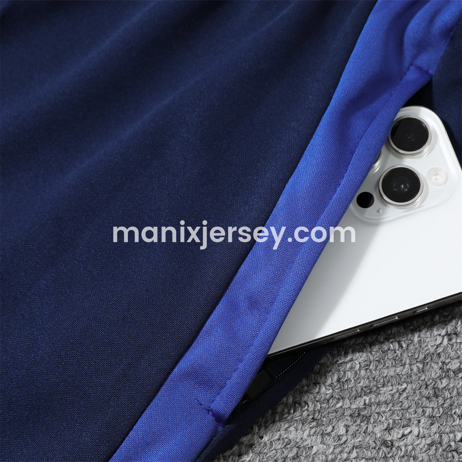 ManixJersey.com | Al Nassr Riyadh Victory 25-26 POLO Short-Sleeve Training Set - Deep Blue Top and Pants -Customize Name, Number and Patch | Worldwide Shipping