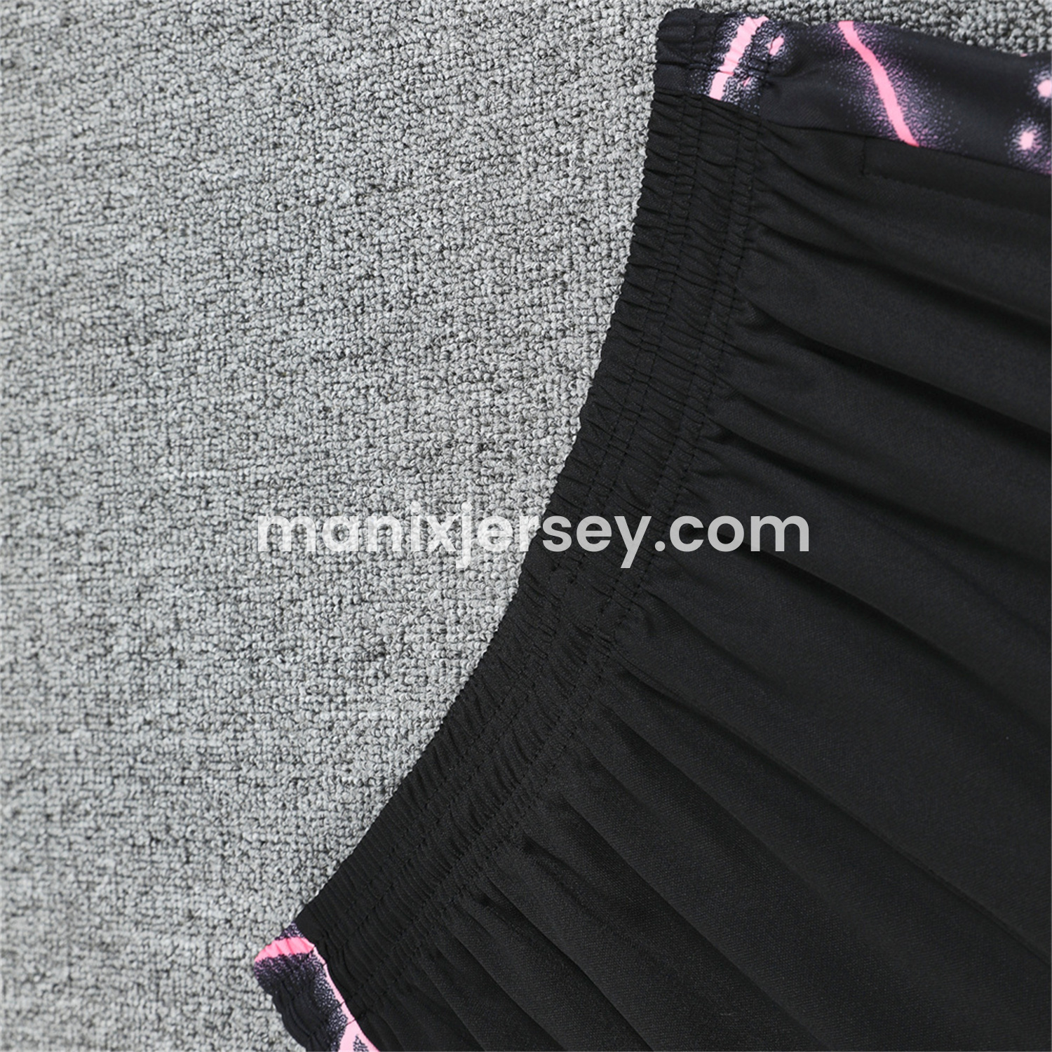 ManixJersey.com | Paris Saint-Germain PSG 25-26 Short-Sleeve Training Set - Pink Fluorescent Rays Black Top & Black Shorts -Customize Name, Number and Patch | Worldwide Shipping