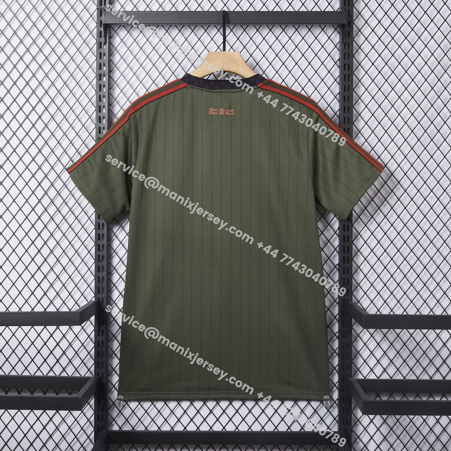 ManixJersey.com | Bayern Munich 25-26 Trefoil Green Travel Jersey - Fans Version -Customize Name, Number and Patch | Worldwide Shipping