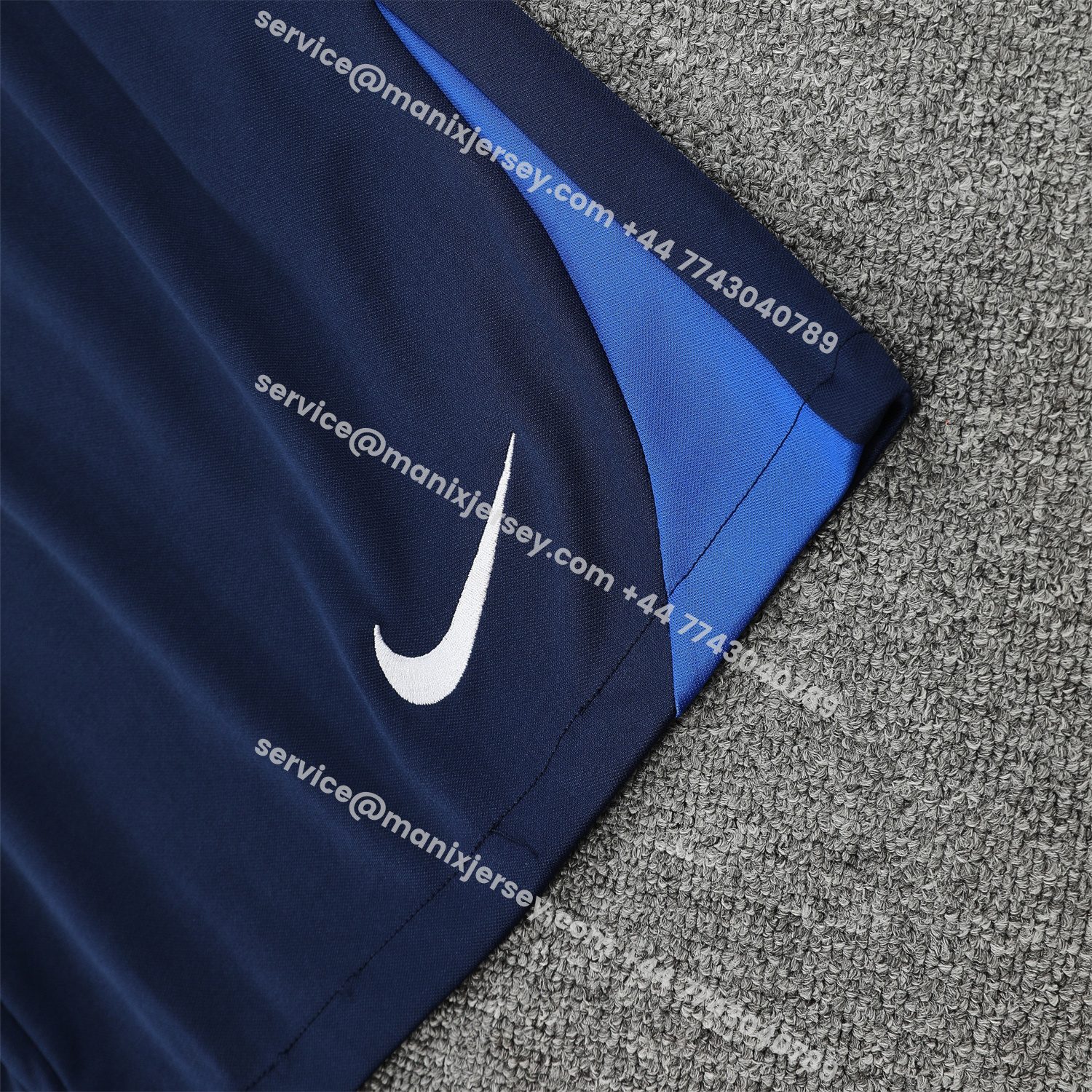 ManixJersey.com | Paris Saint-Germain PSG 25-26 Vest Training Set - Red And Blue Lines Vest & Blue Shorts -Customize Name, Number and Patch | Worldwide Shipping