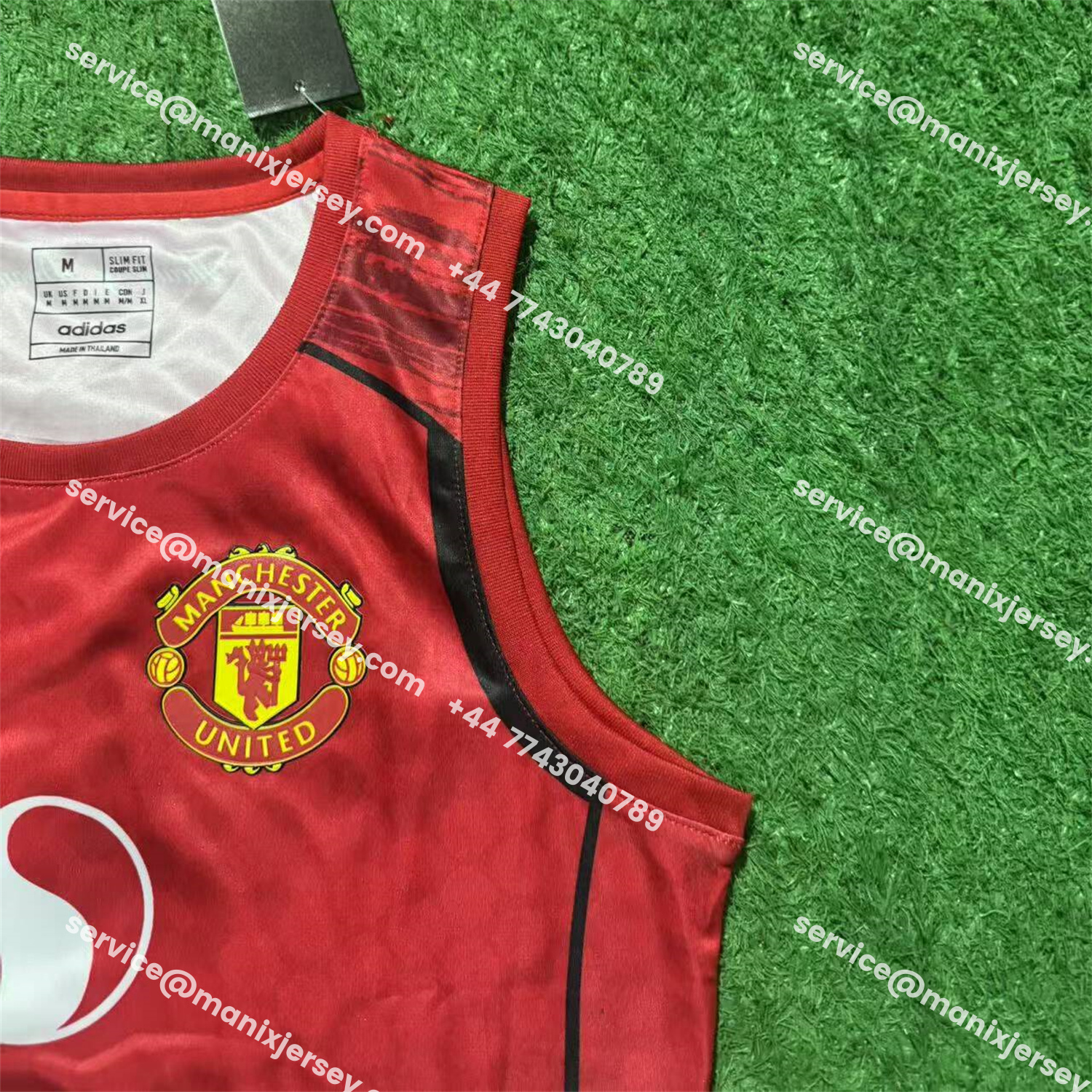 ManixJersey.com | Women's Manchester United 25-26 Home Yoga Vest -Customize Name, Number and Patch | Worldwide Shipping