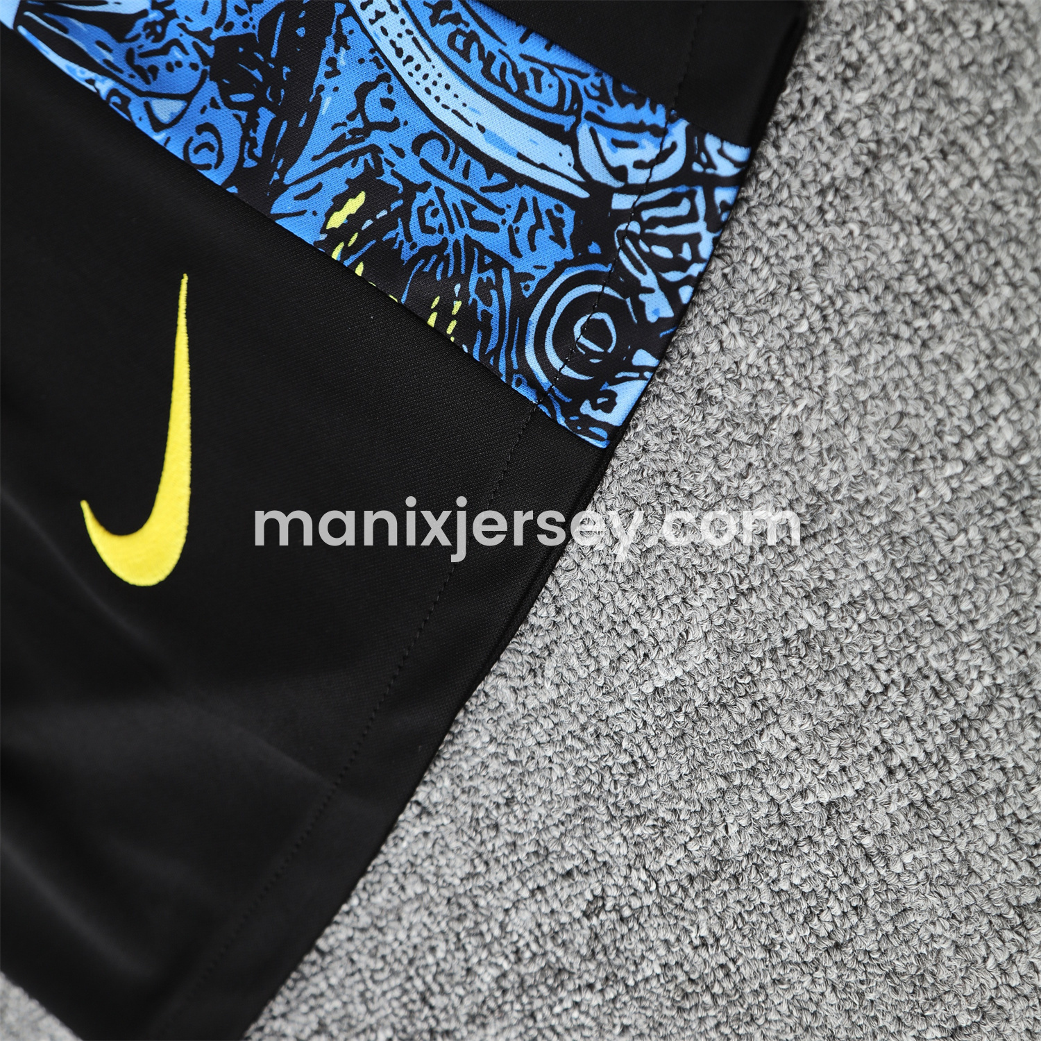 ManixJersey.com | Brazil 25-26 Blue Jesus Statue Vest Training Set - Blue Vest & Black Shorts -Customize Name, Number and Patch | Worldwide Shipping