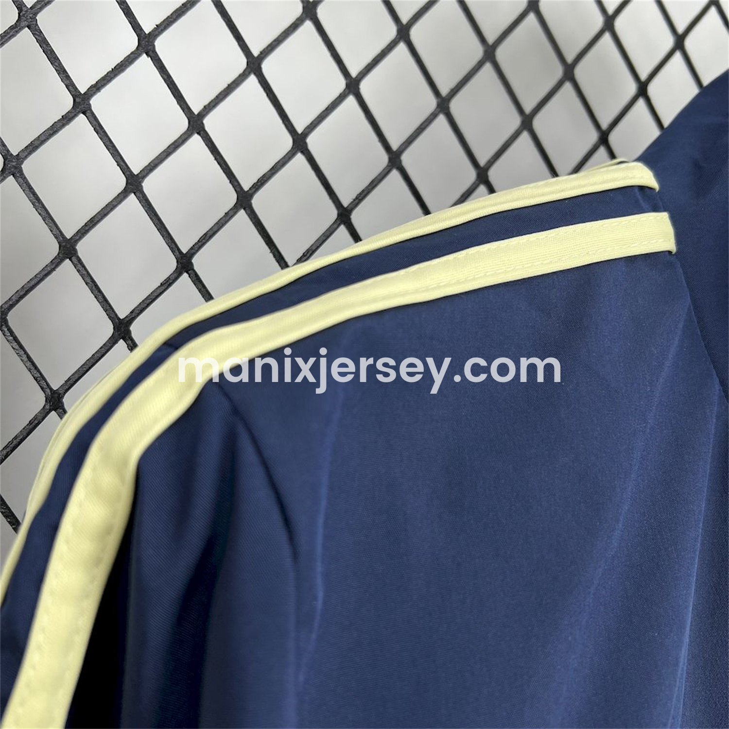 ManixJersey.com | Retro C.H.E.L.S.E.A 2012-13 Player Windbreaker - Blue -Customize Name, Number and Patch | Worldwide Shipping