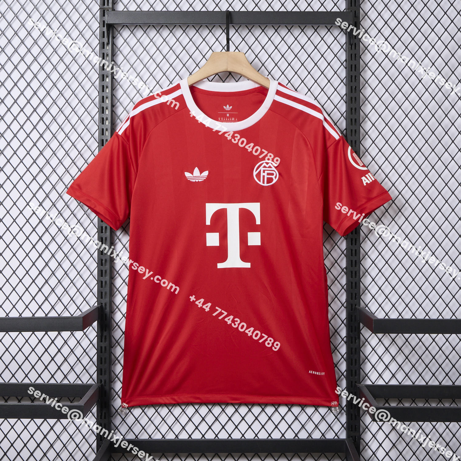 ManixJersey.com | Bayern Munich 25-26 Red Trefoil Goalkeeper Jersey - Fans Version -Customize Name, Number and Patch | Worldwide Shipping
