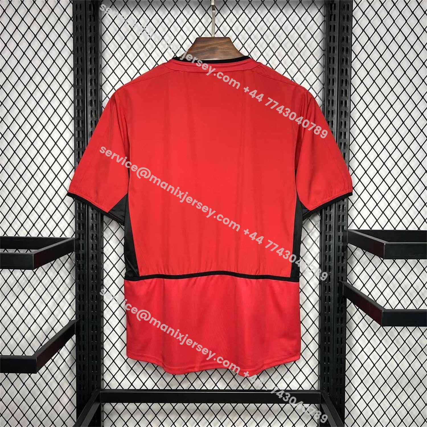ManixJersey.com | Retro Manchester United 03-04 Home Jersey -Customize Name, Number and Patch | Worldwide Shipping