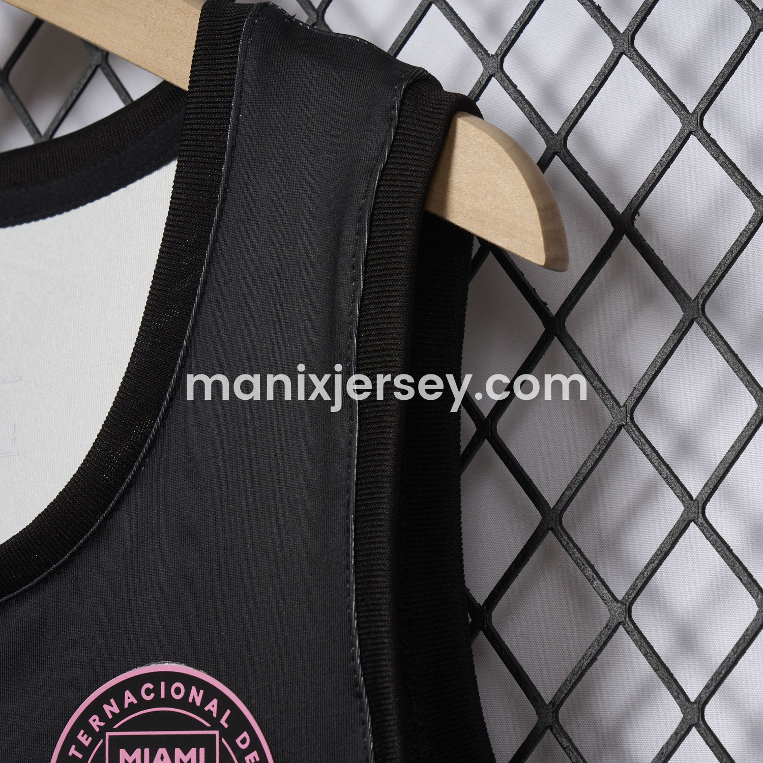 ManixJersey.com | Women's INT M.A.M 25-26 Away Yoga Vest -Customize Name, Number and Patch | Worldwide Shipping
