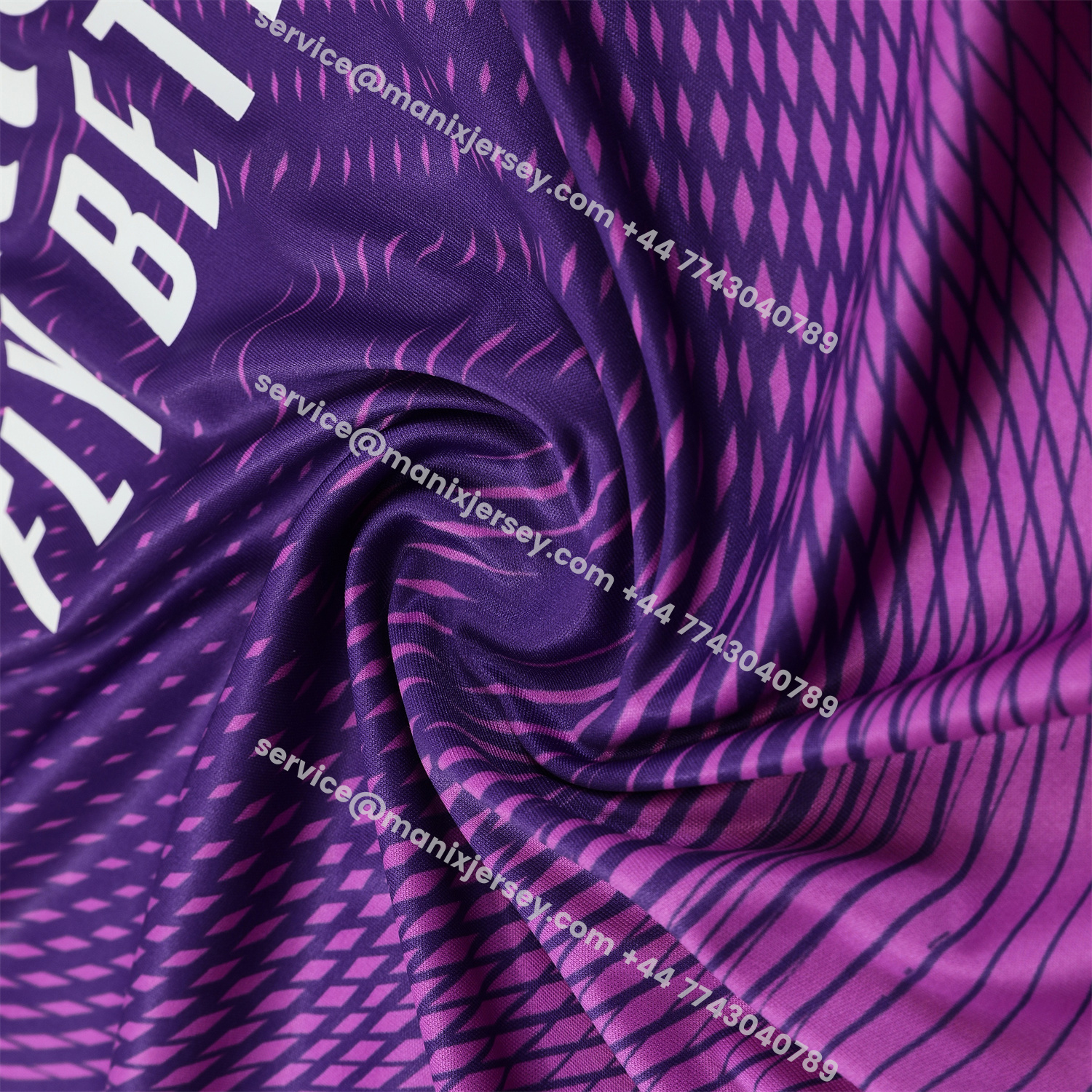 ManixJersey.com | Real Madrid 25-26 Short-Sleeve Training Set - Purple Top & Purple Shorts -Customize Name, Number and Patch | Worldwide Shipping