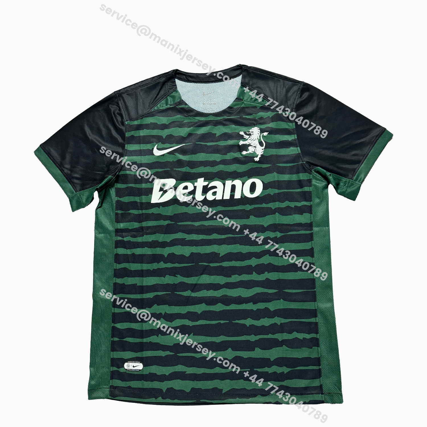 ManixJersey.com | Sporting CP 25-26 Christmas Special Jersey - Fans Version -Customize Name, Number and Patch | Worldwide Shipping